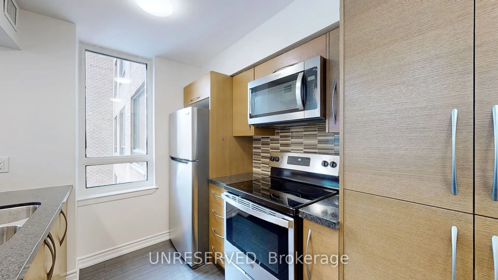 633 Bay Street, #1711