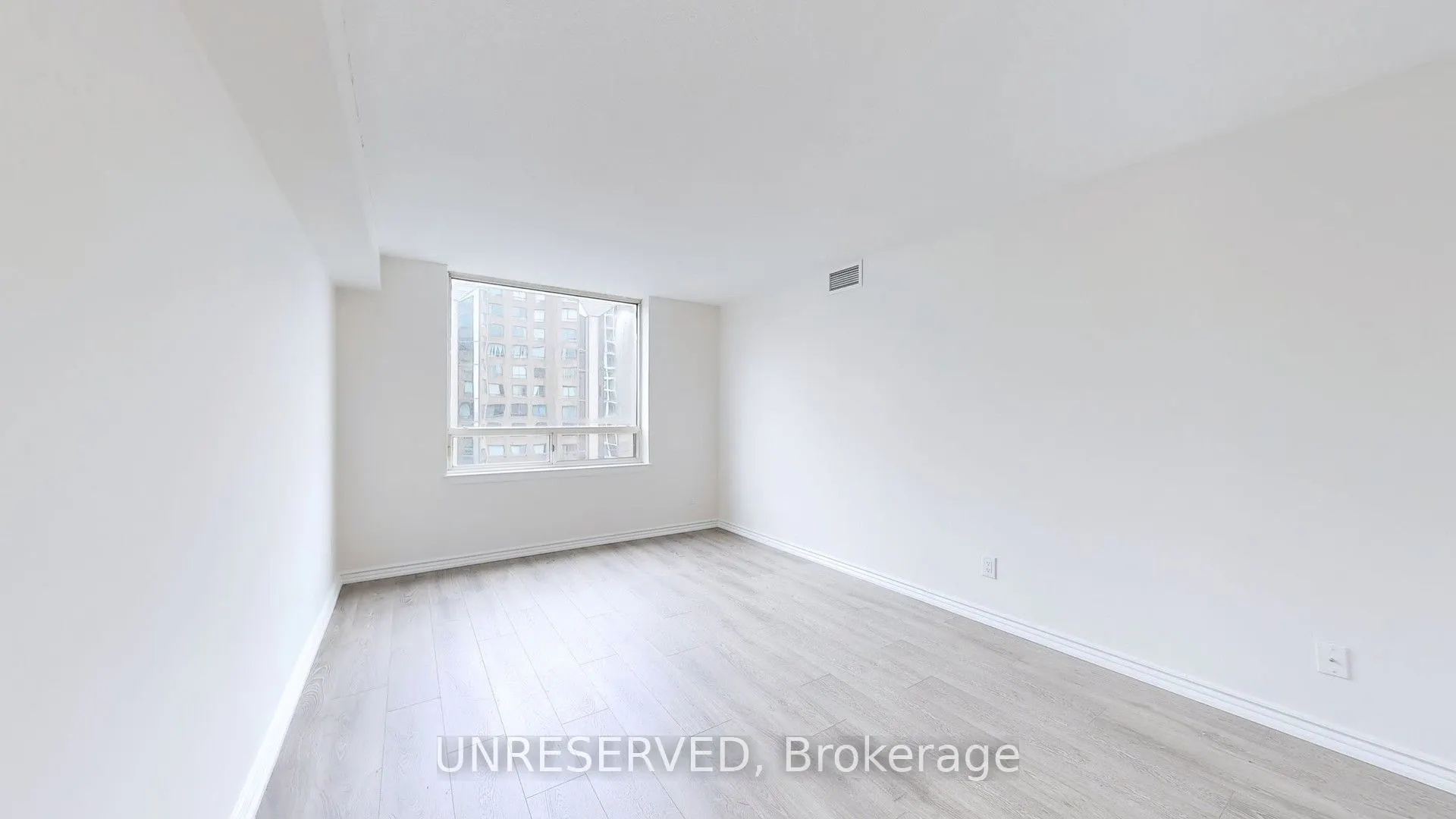 633 Bay Street, #1711