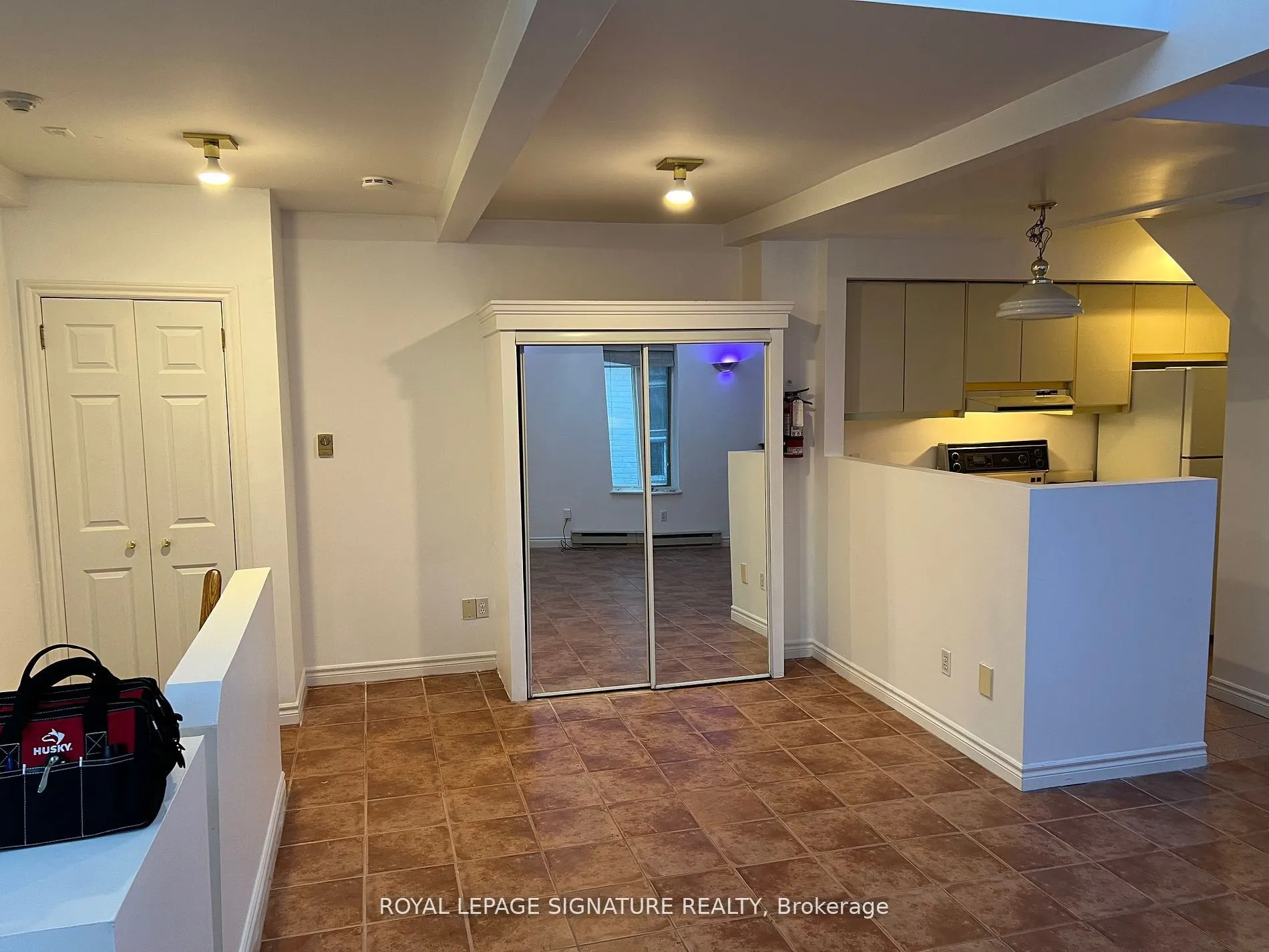 208 Carlton Street, #B