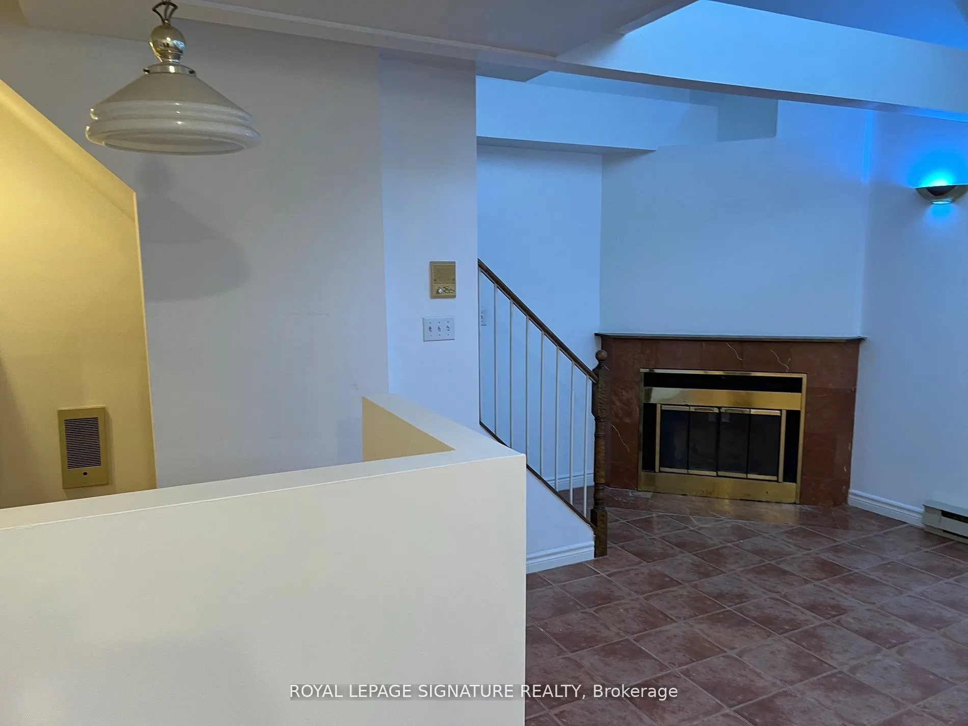 208 Carlton Street, #B