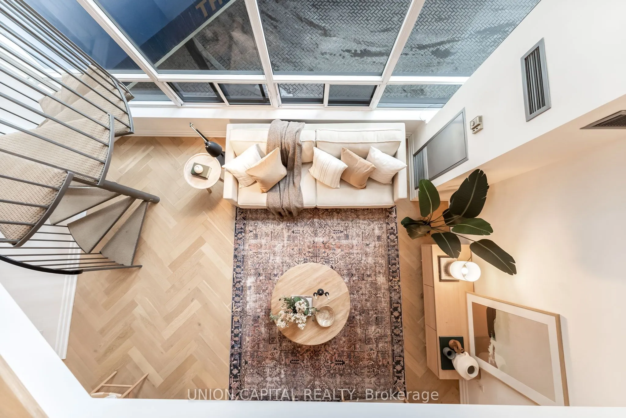 25 Maitland Street, #206