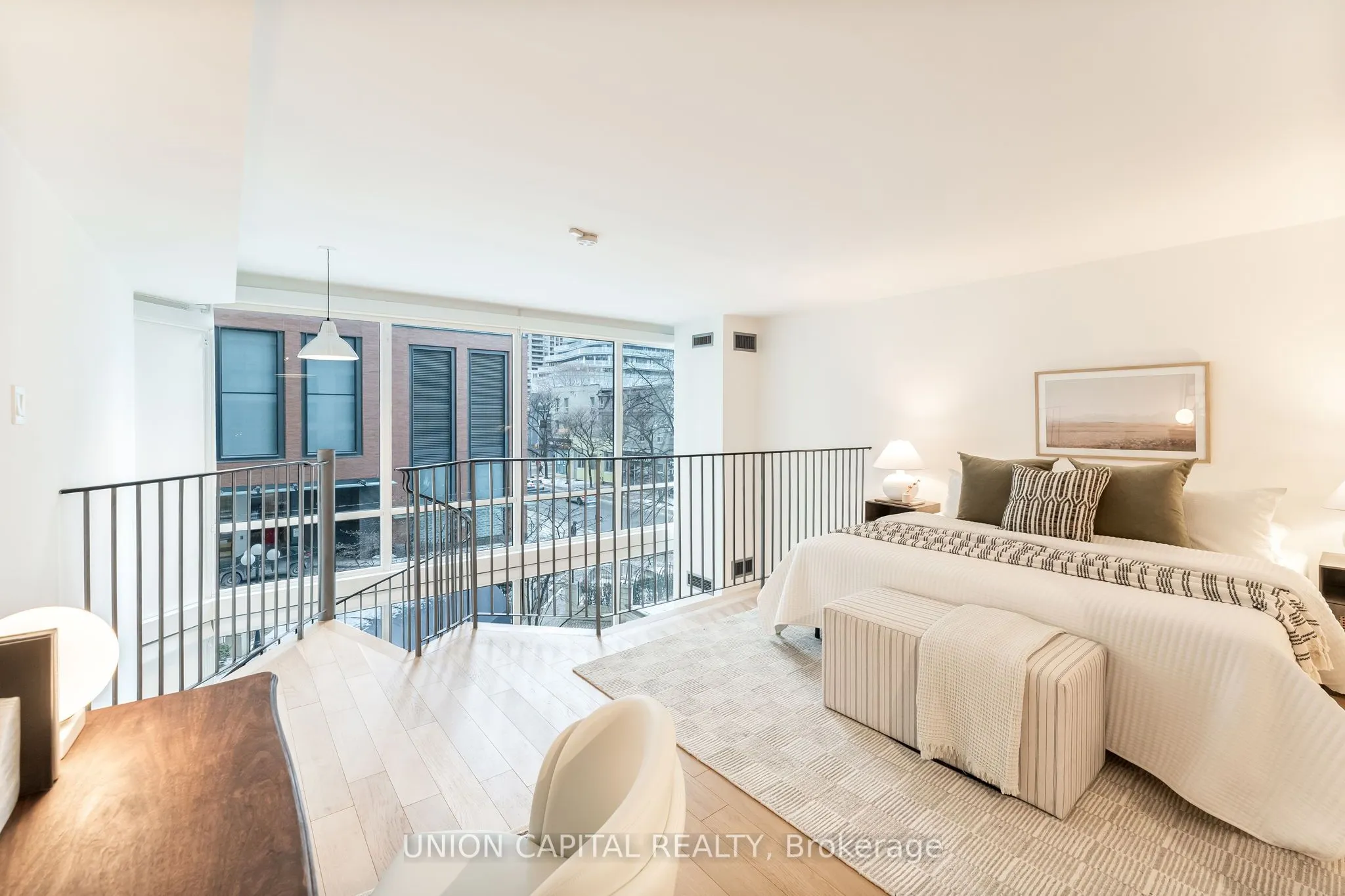 25 Maitland Street, #206
