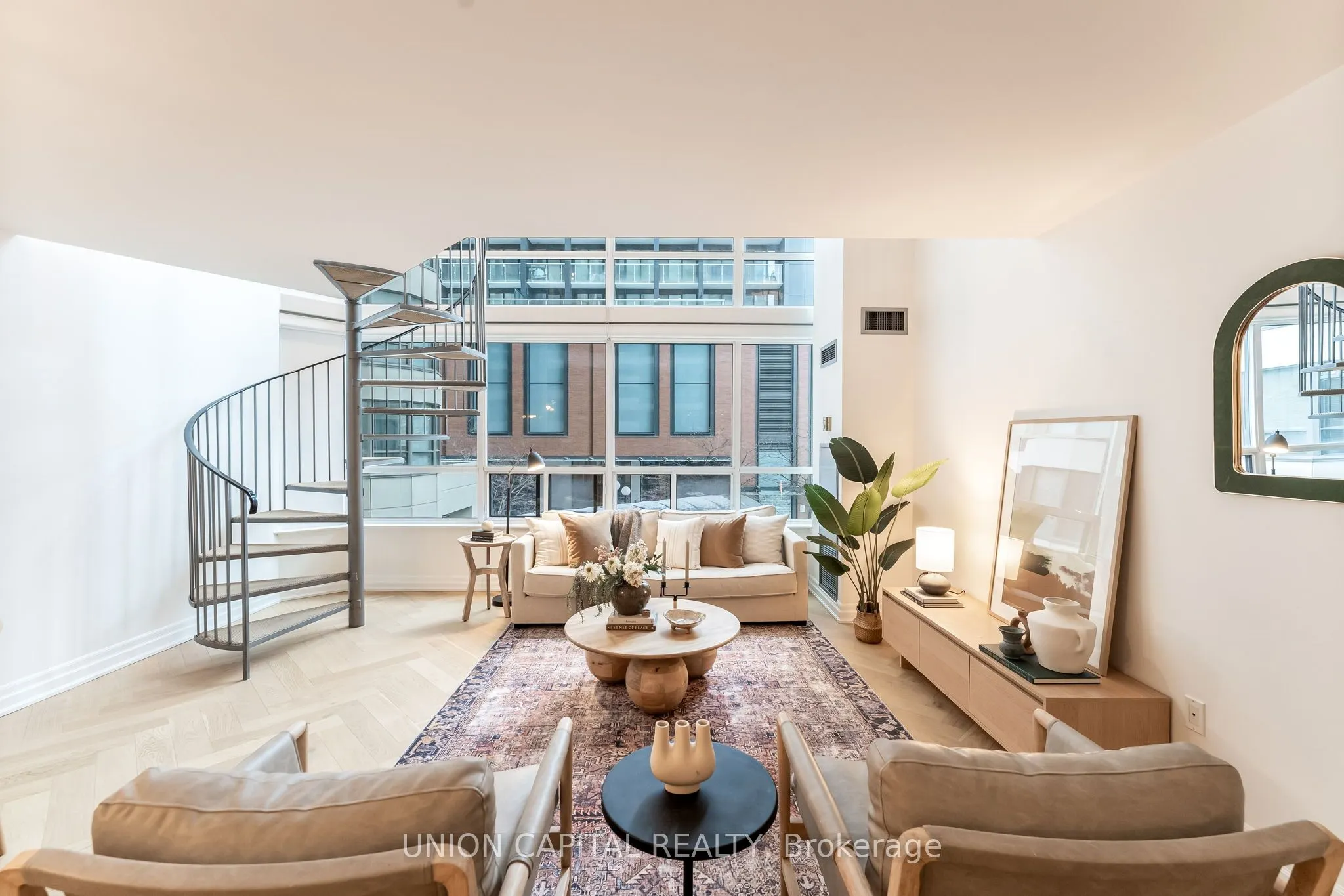 25 Maitland Street, #206