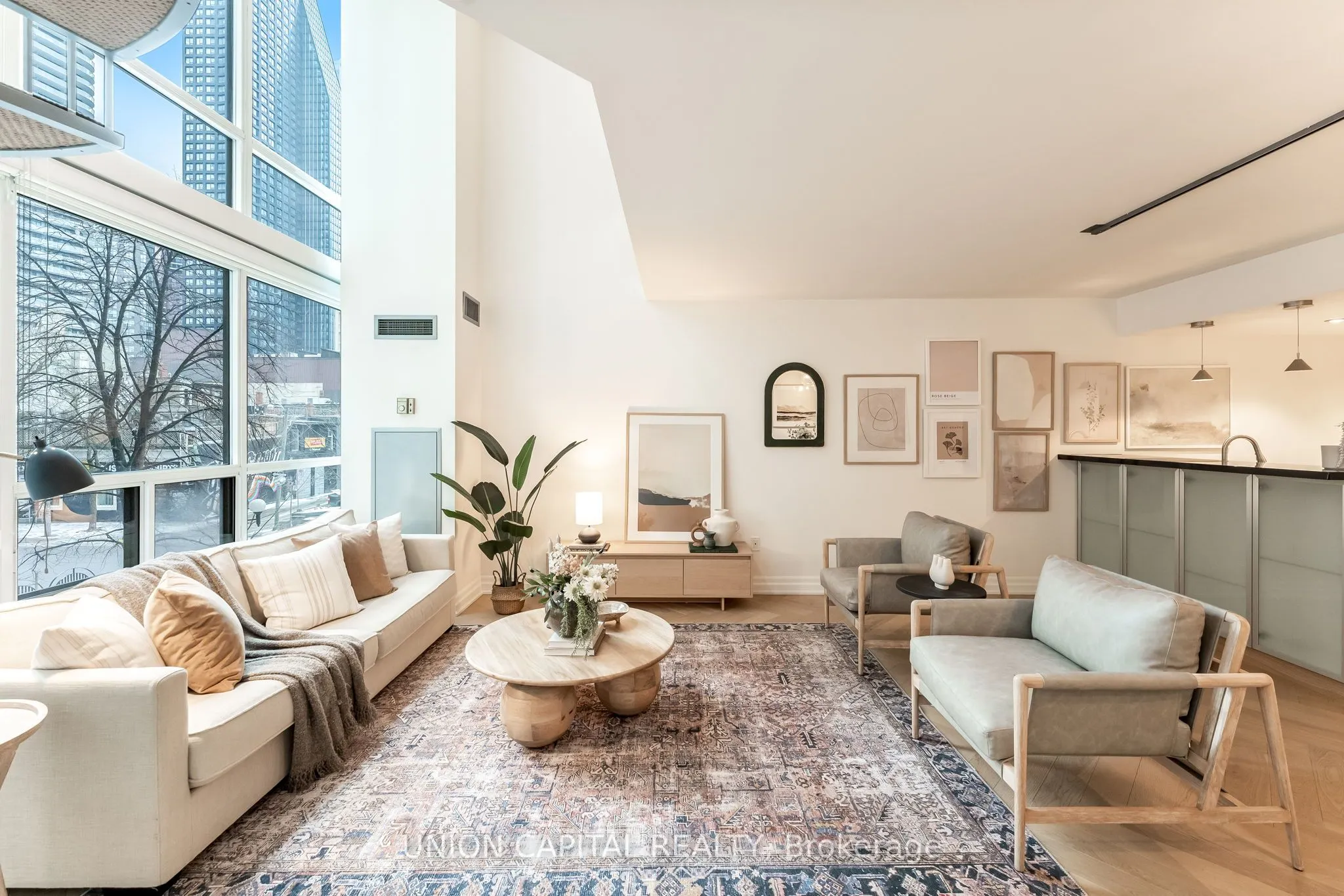 25 Maitland Street, #206