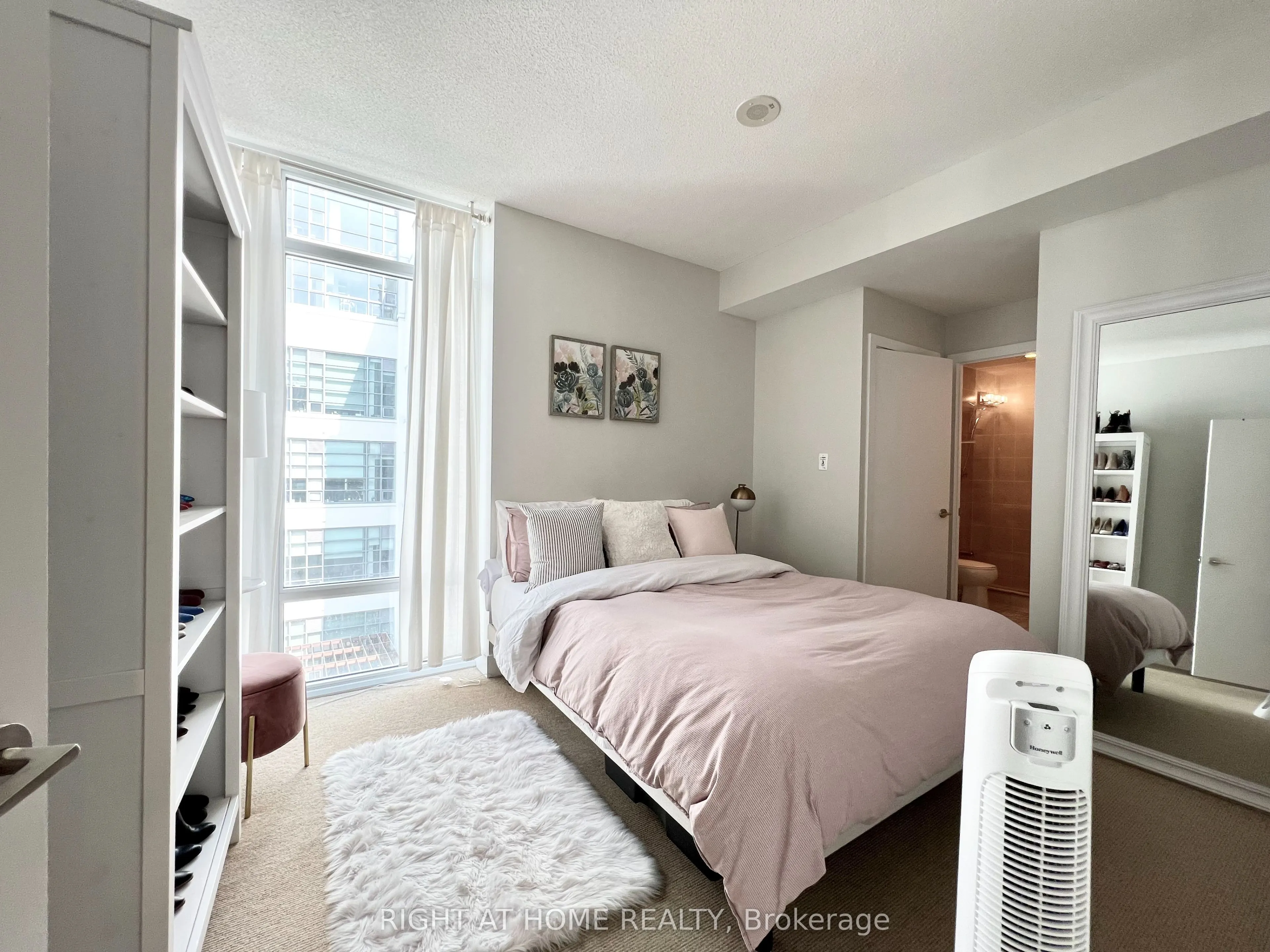 90 Stadium Road, #606