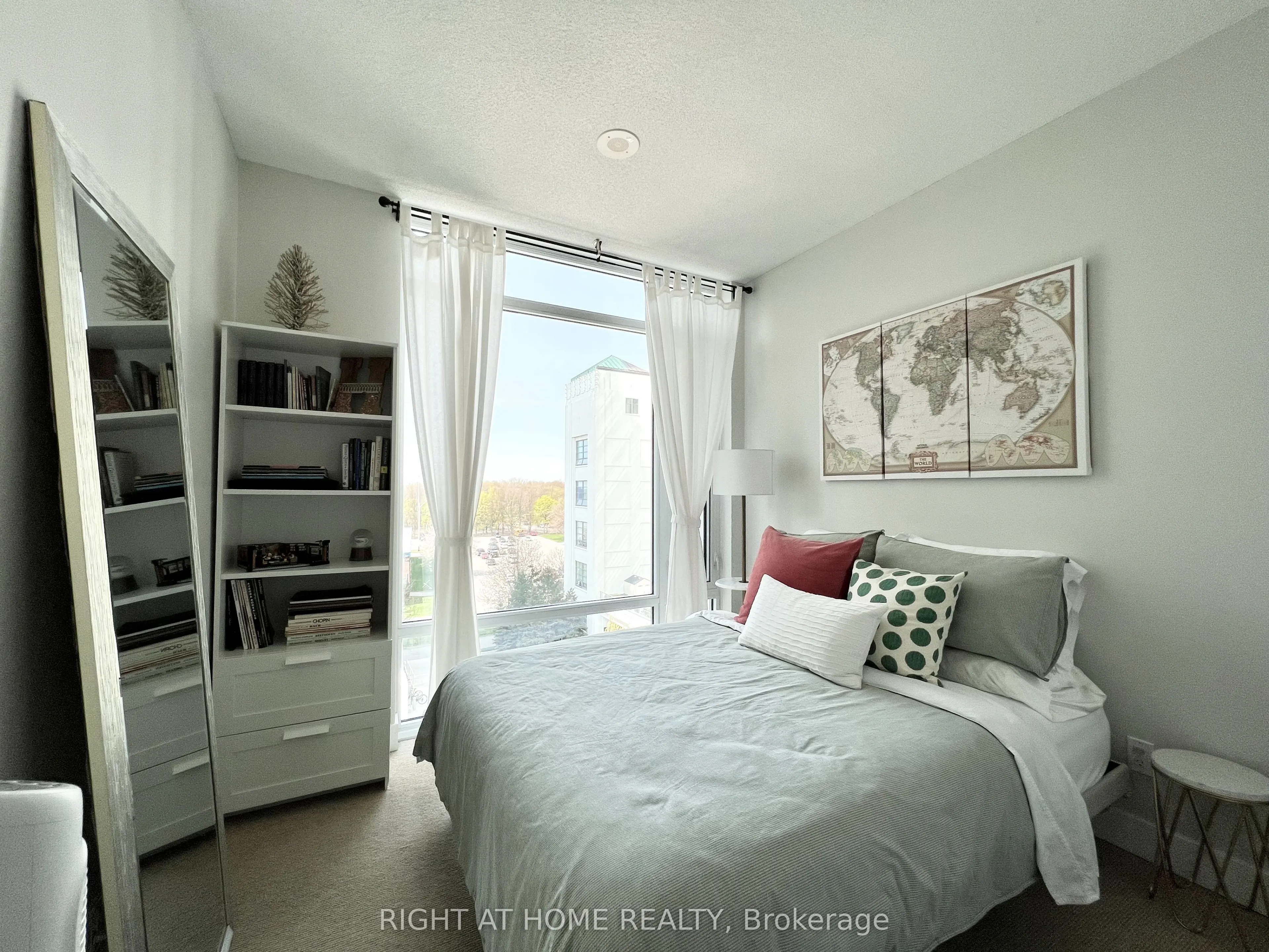 90 Stadium Road, #606