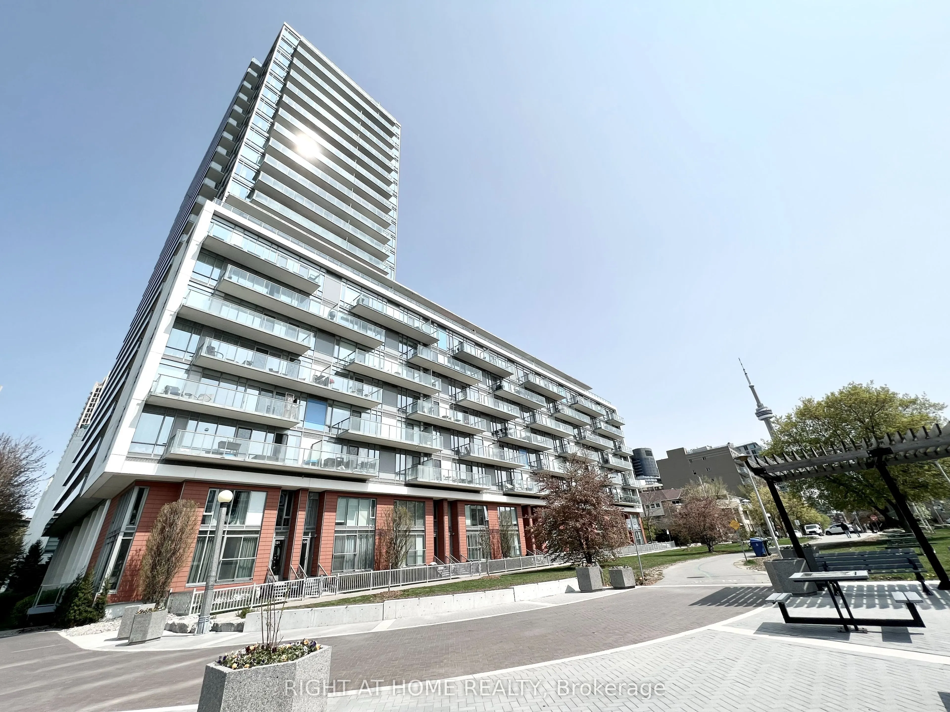 90 Stadium Road, #606