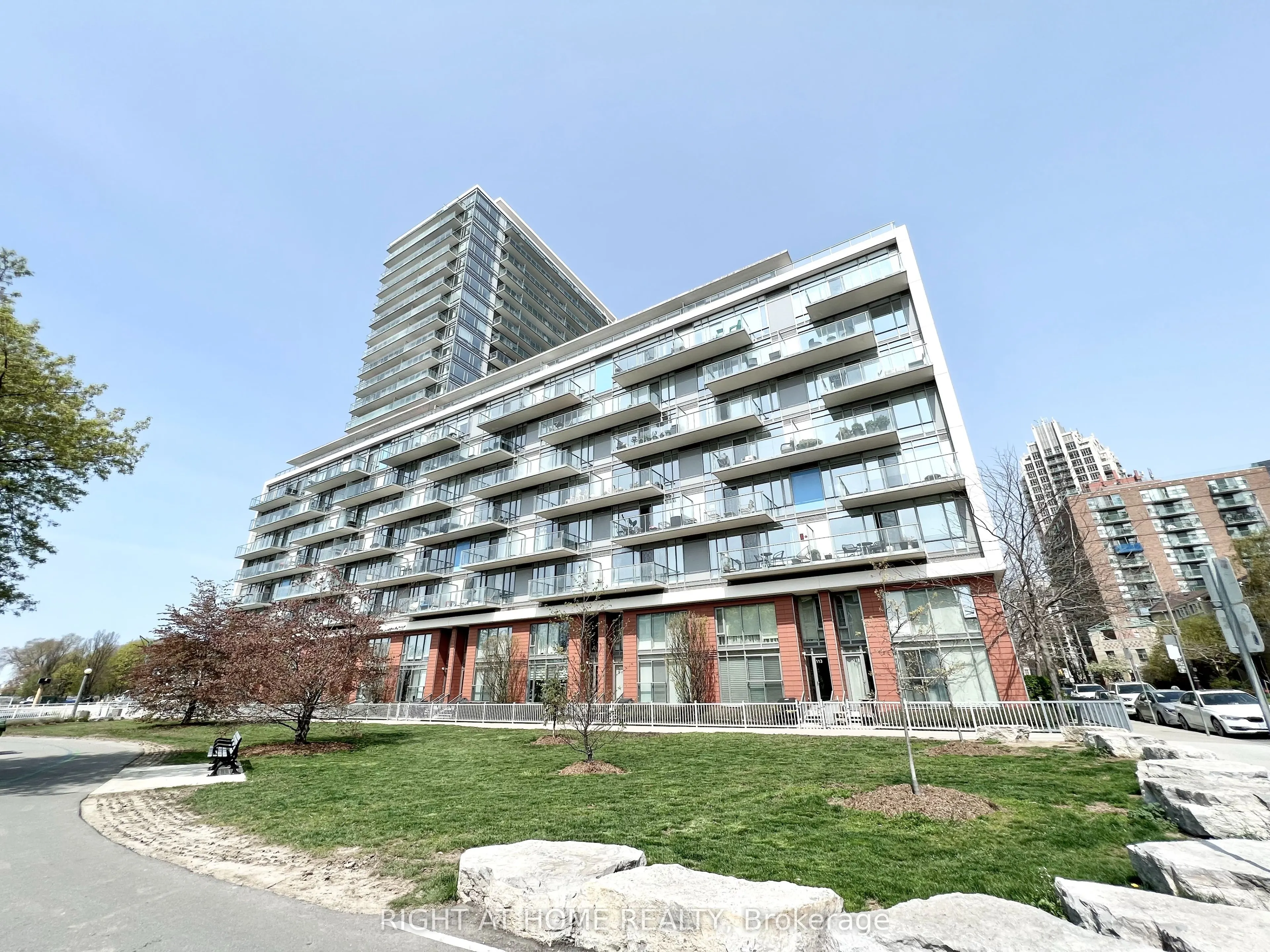 90 Stadium Road, #606