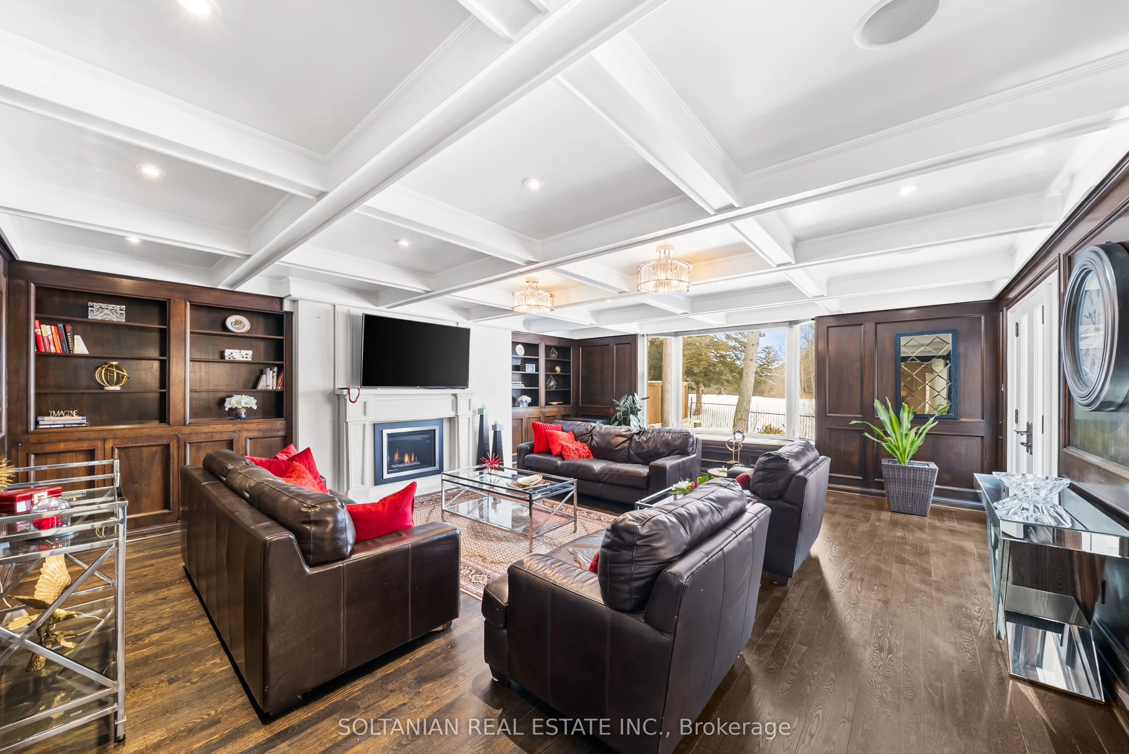 6 Penwood Crescent