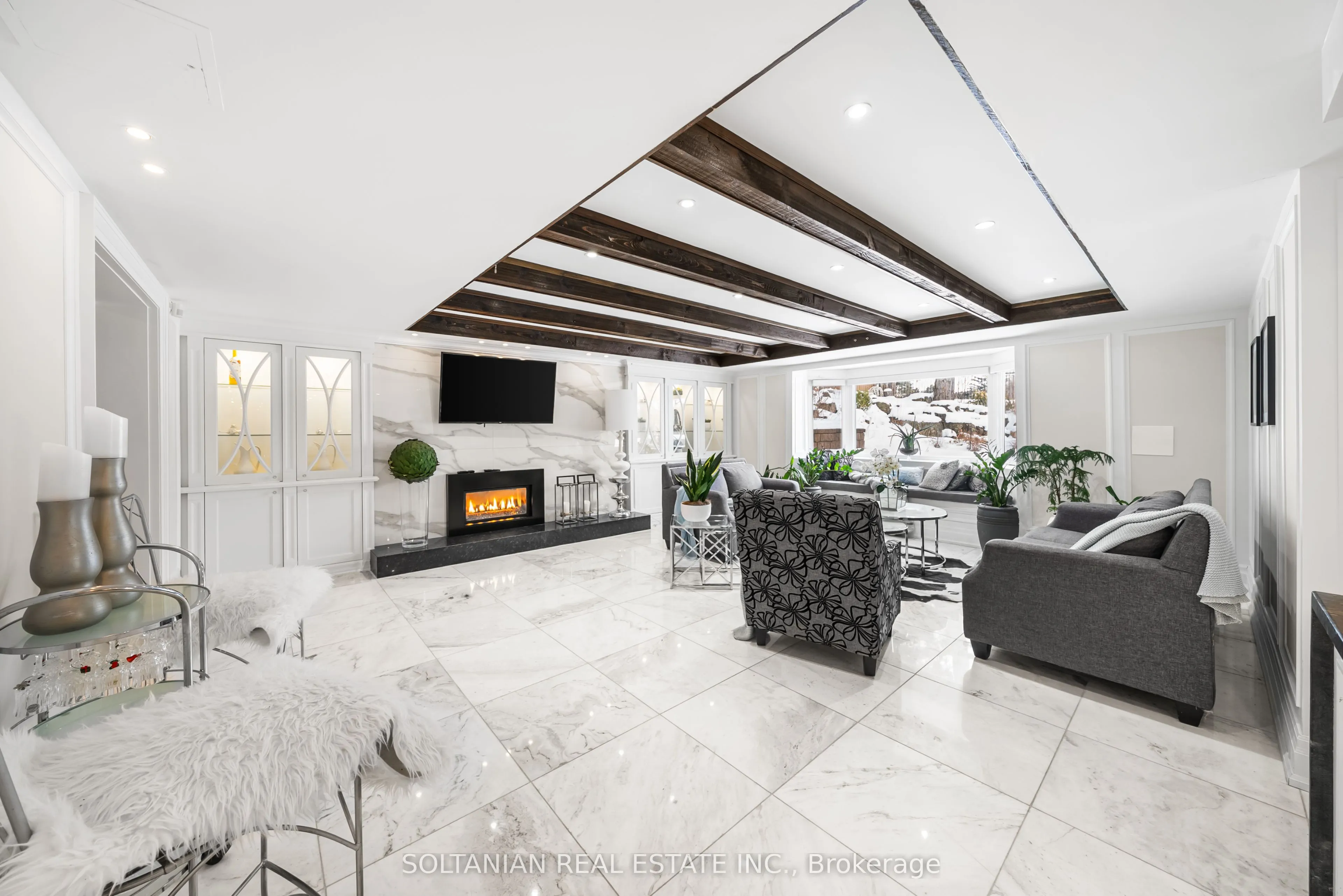 6 Penwood Crescent