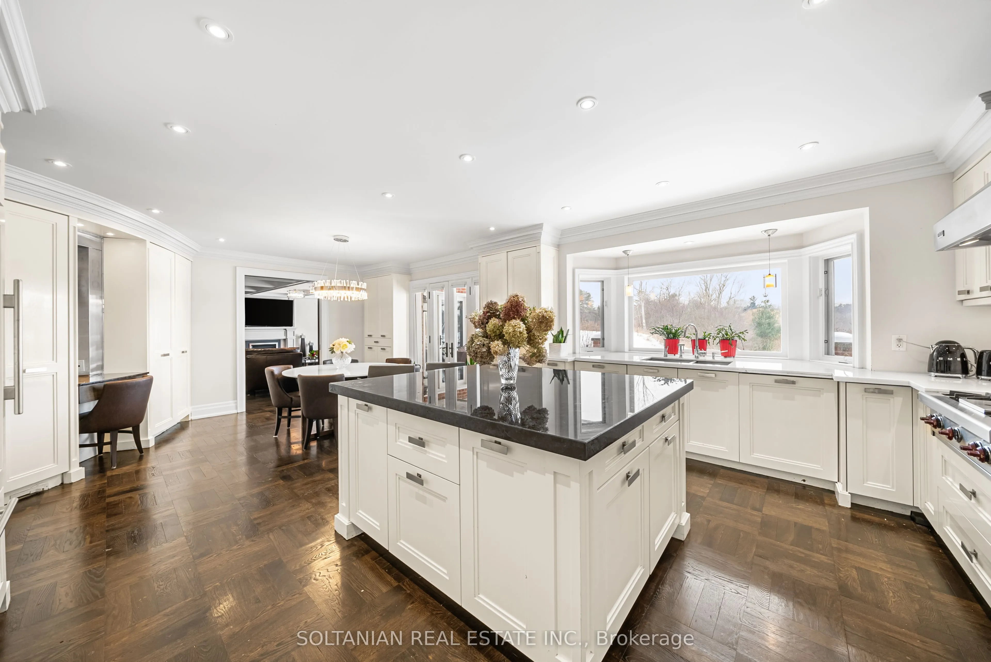 6 Penwood Crescent