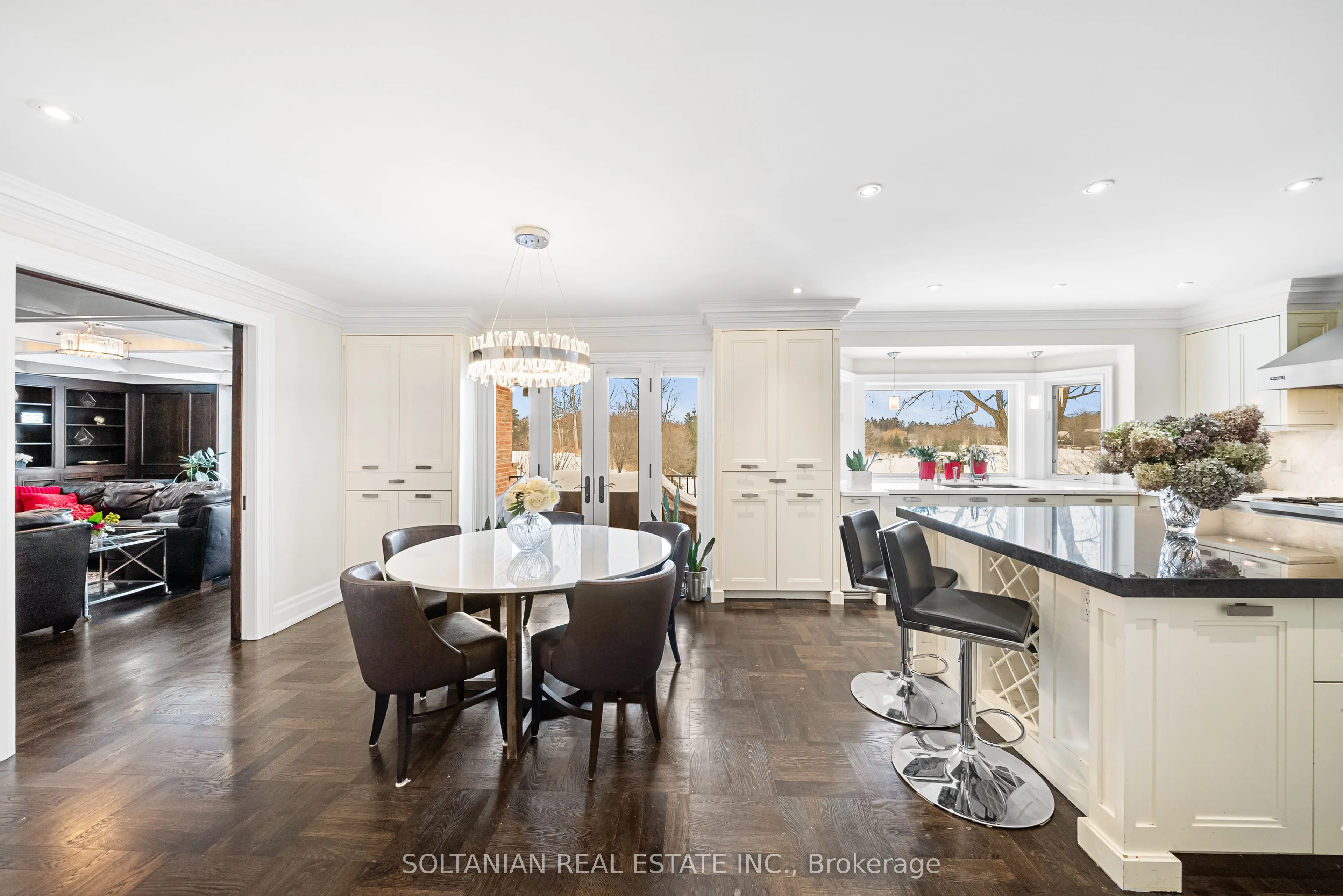 6 Penwood Crescent