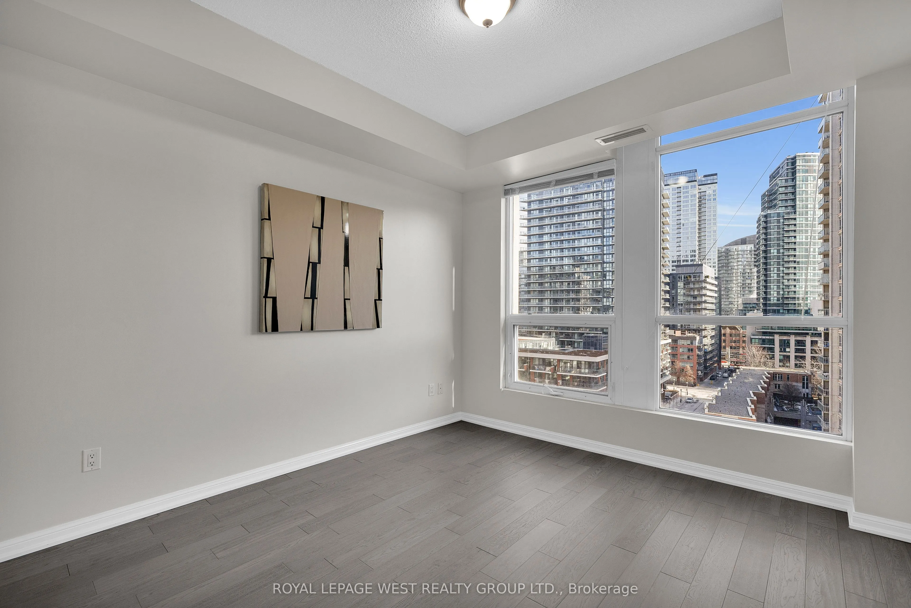 628 Fleet Street, #1108