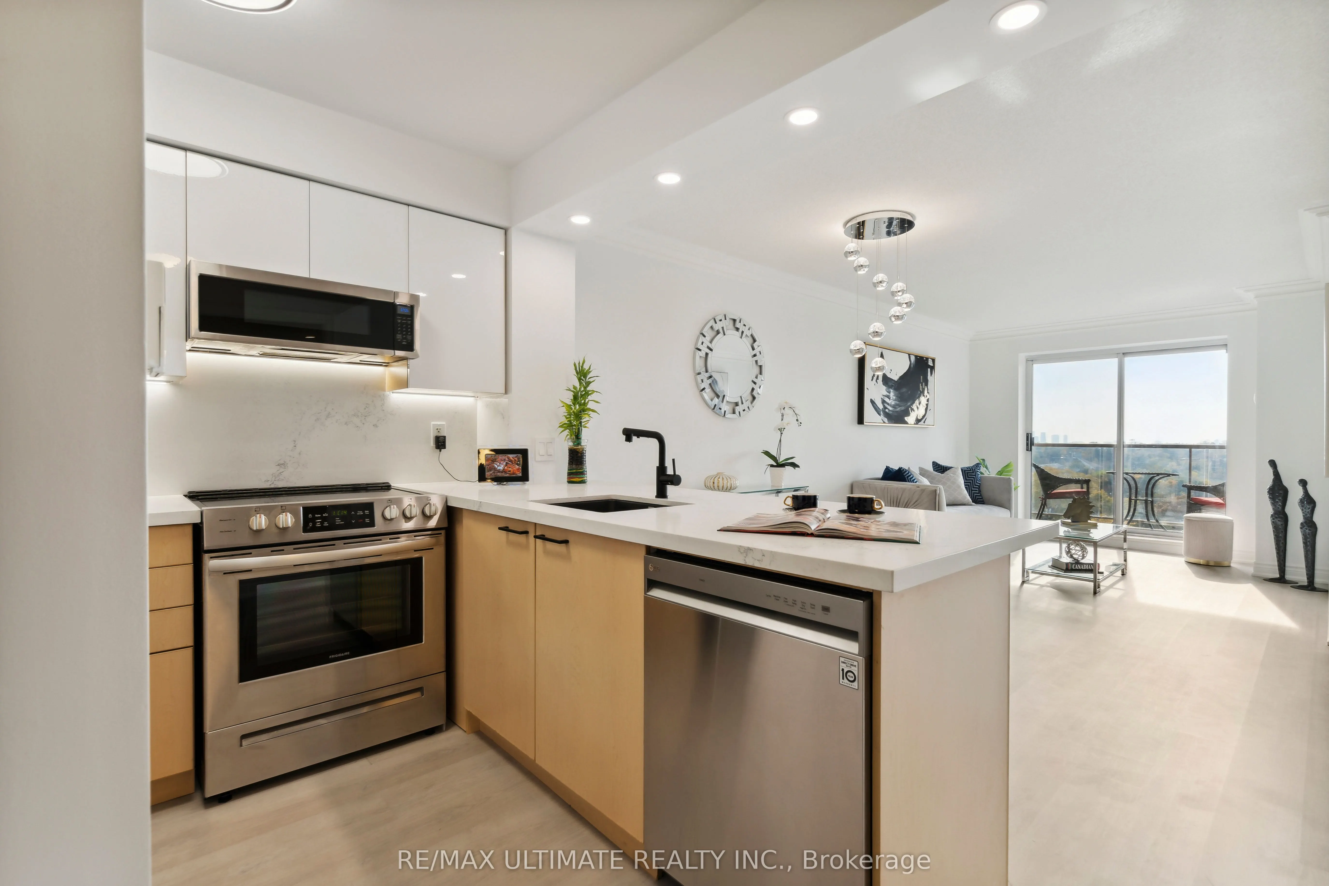 2 Clairtrell Road, ##1008
