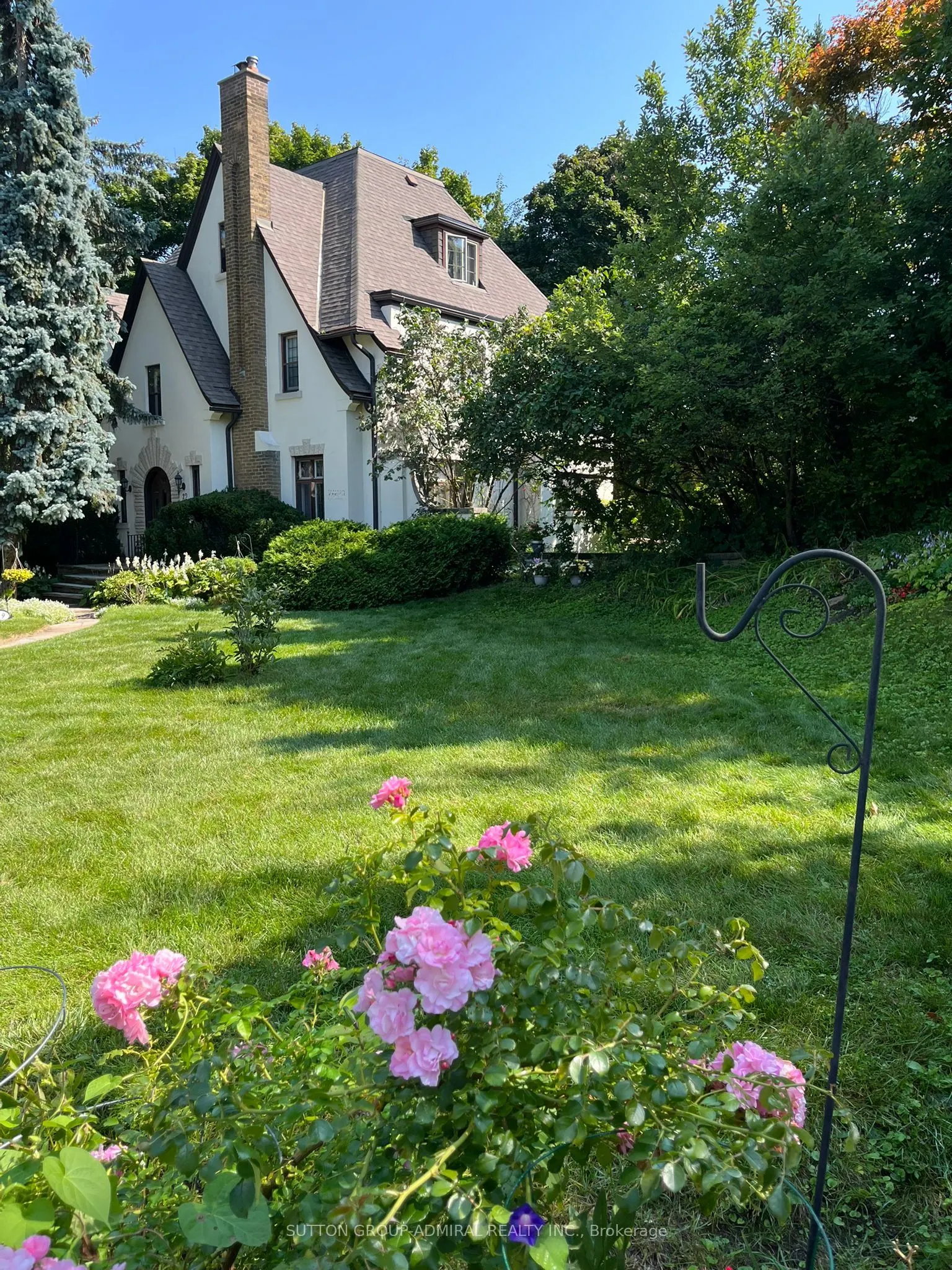 29 Strathgowan Crescent
