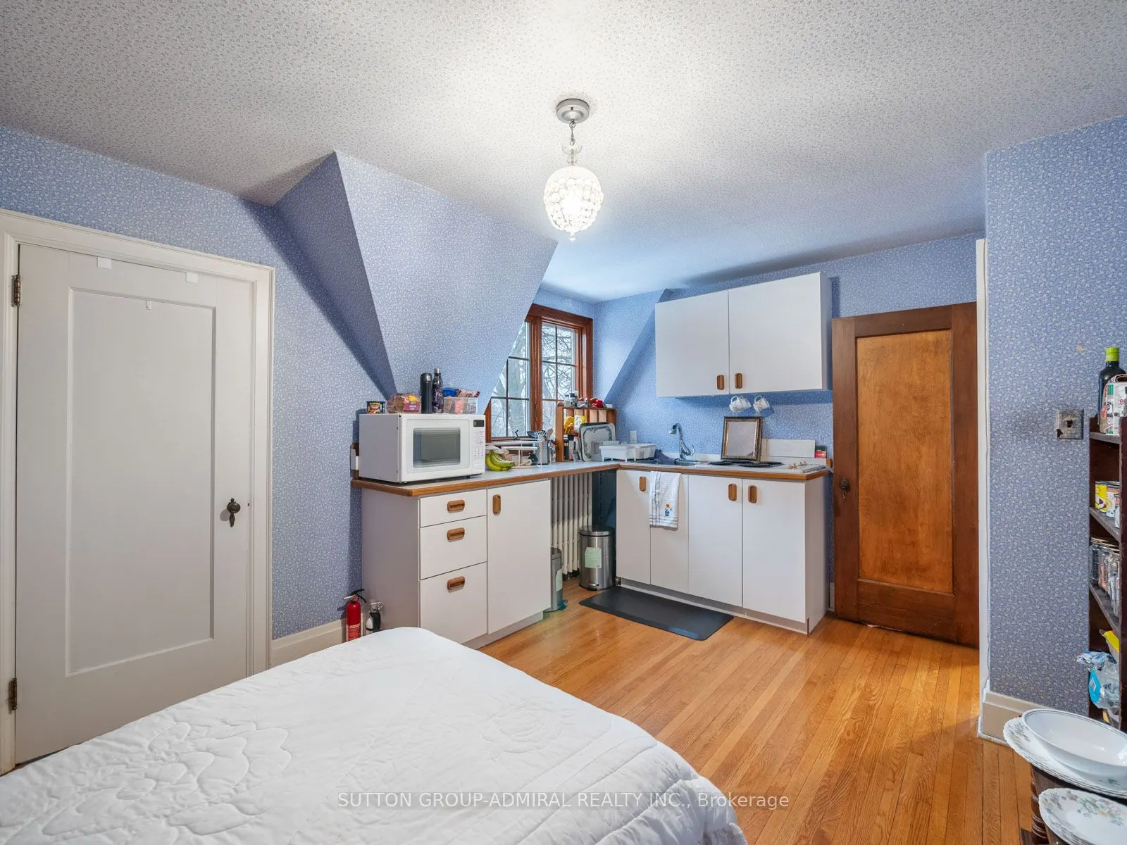 29 Strathgowan Crescent