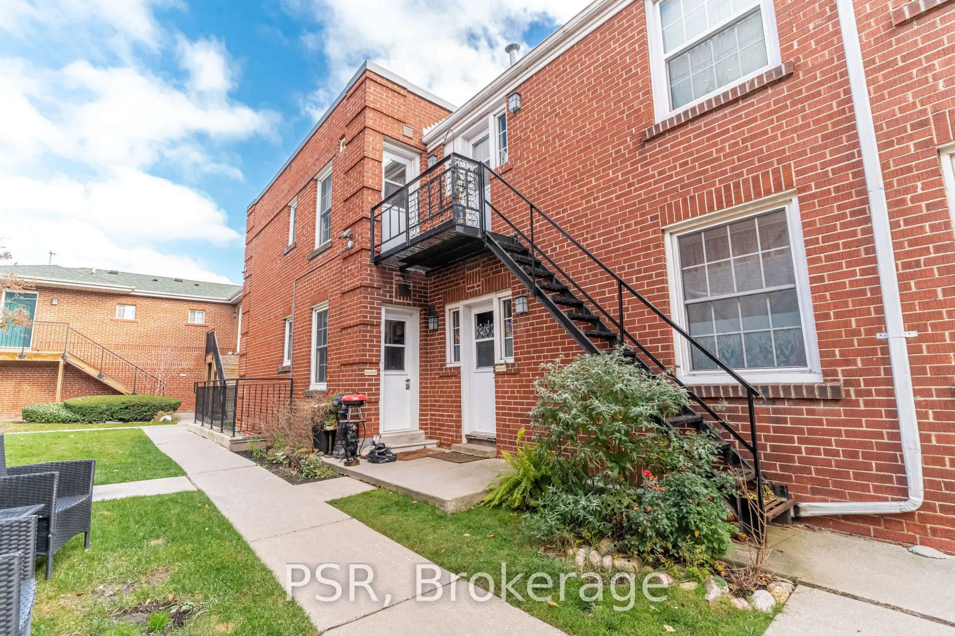 4 Sutherland Drive, #26U