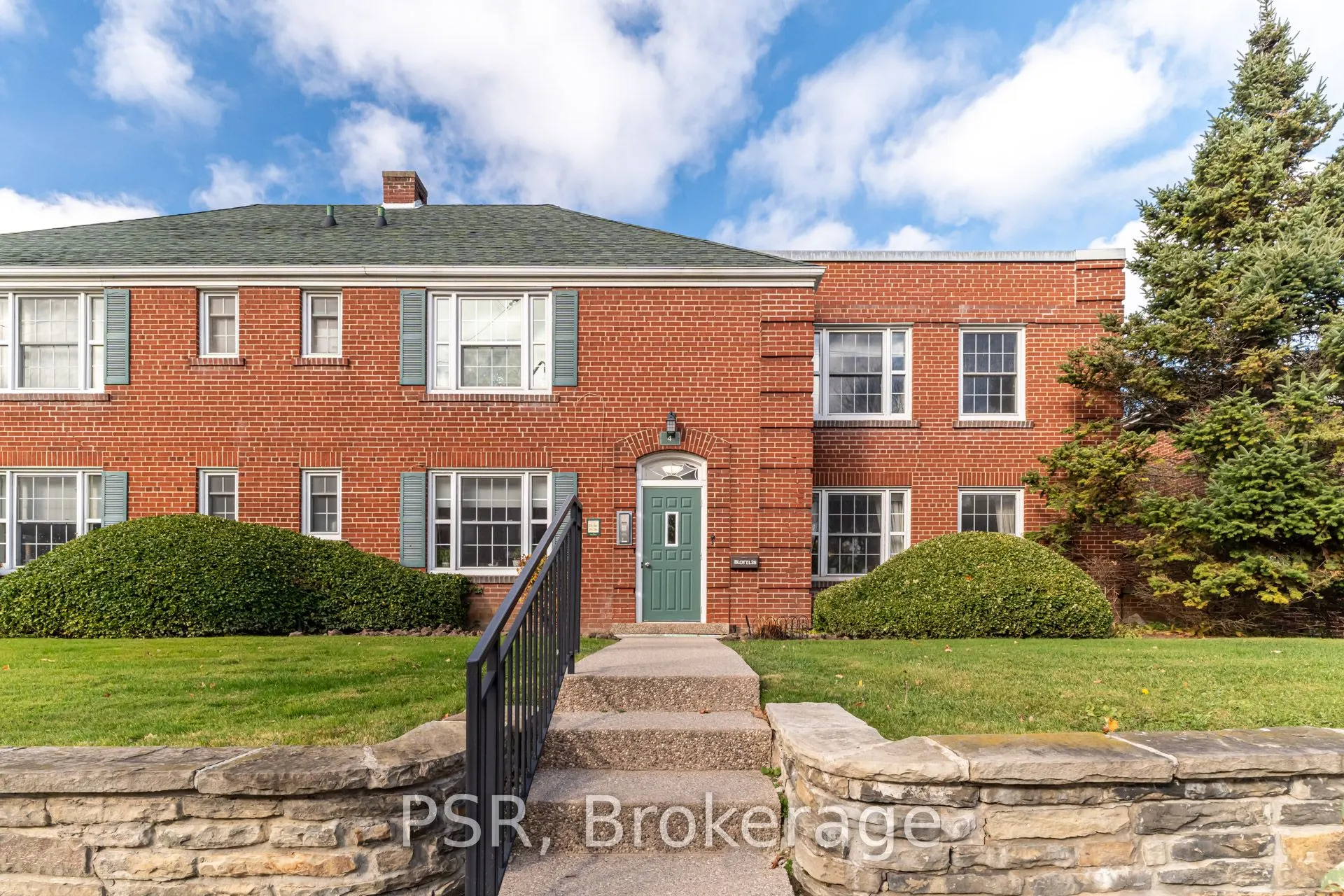 4 Sutherland Drive, #26U
