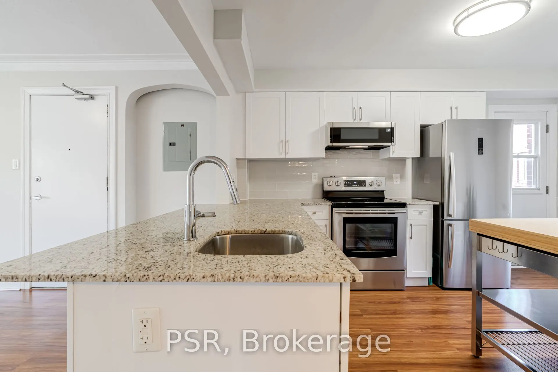 4 Sutherland Drive, #26U