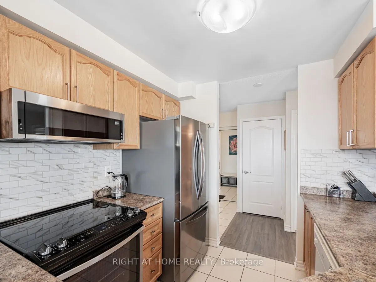 935 Sheppard Avenue W, #614