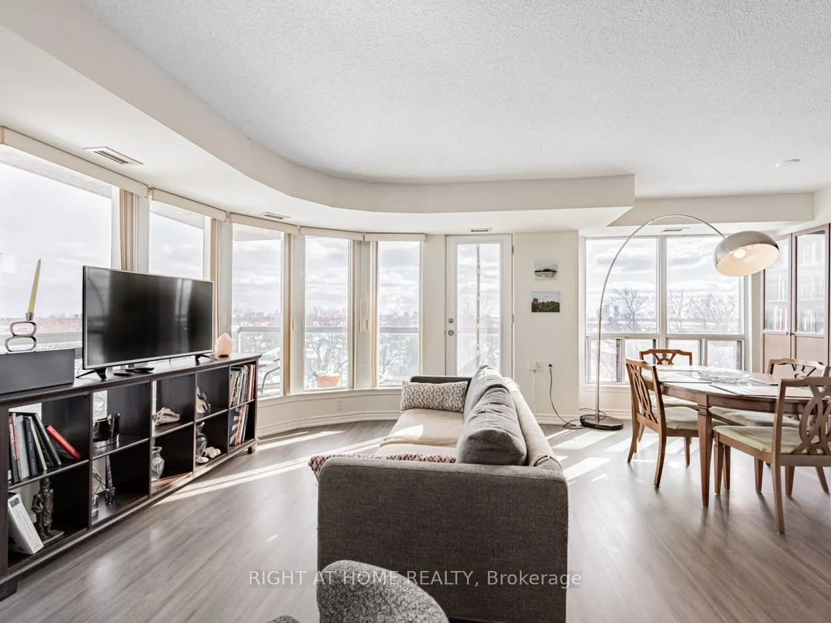 935 Sheppard Avenue W, #614