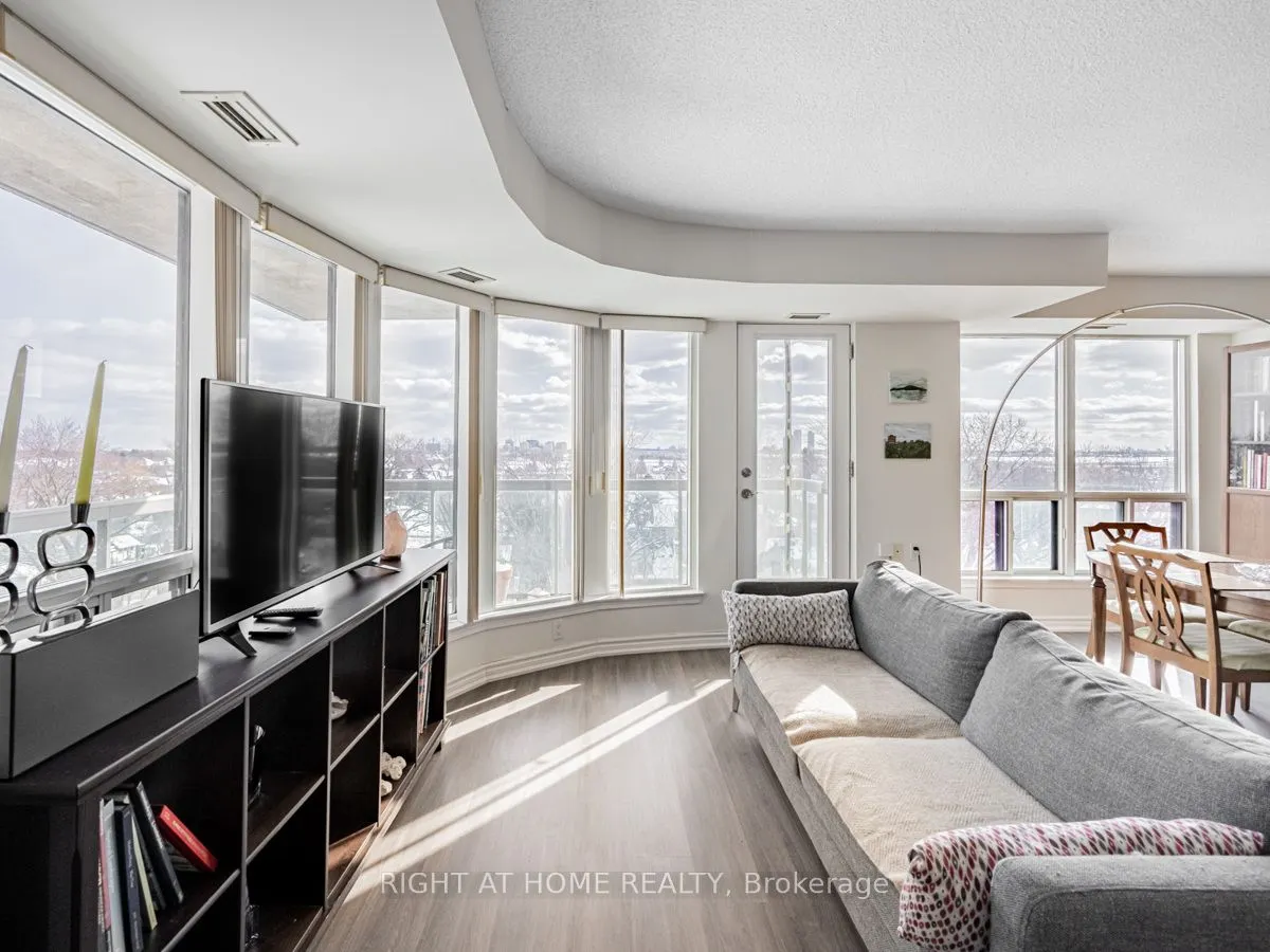 935 Sheppard Avenue W, #614