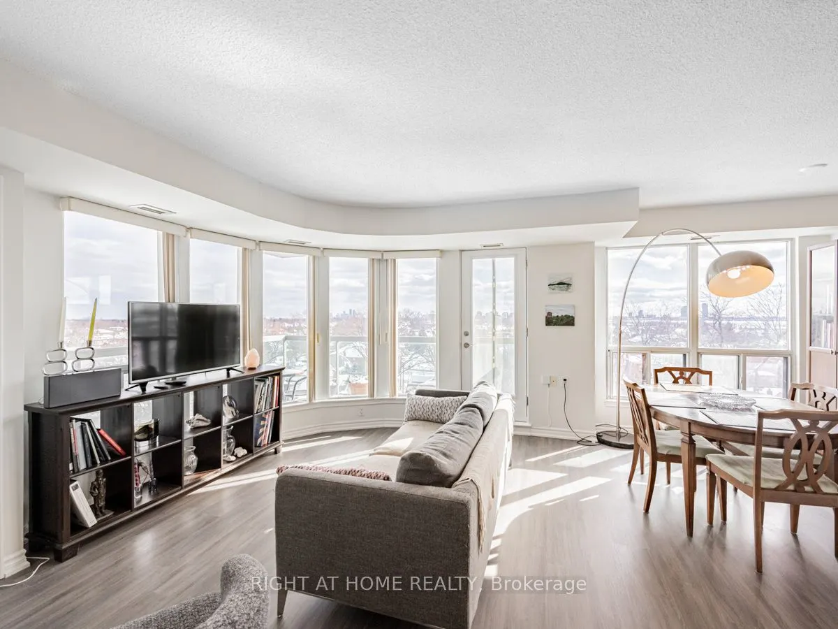 935 Sheppard Avenue W, #614