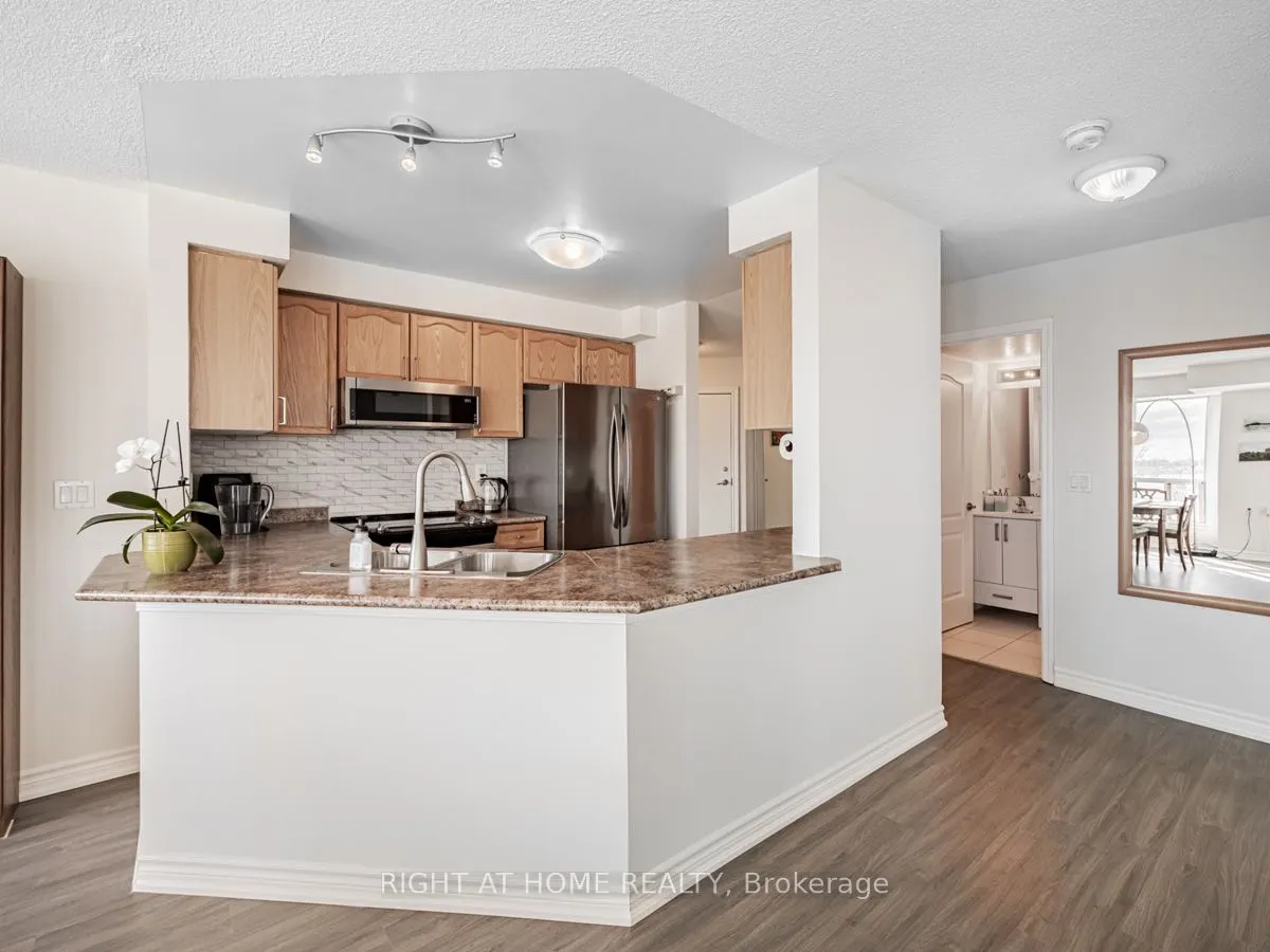 935 Sheppard Avenue W, #614