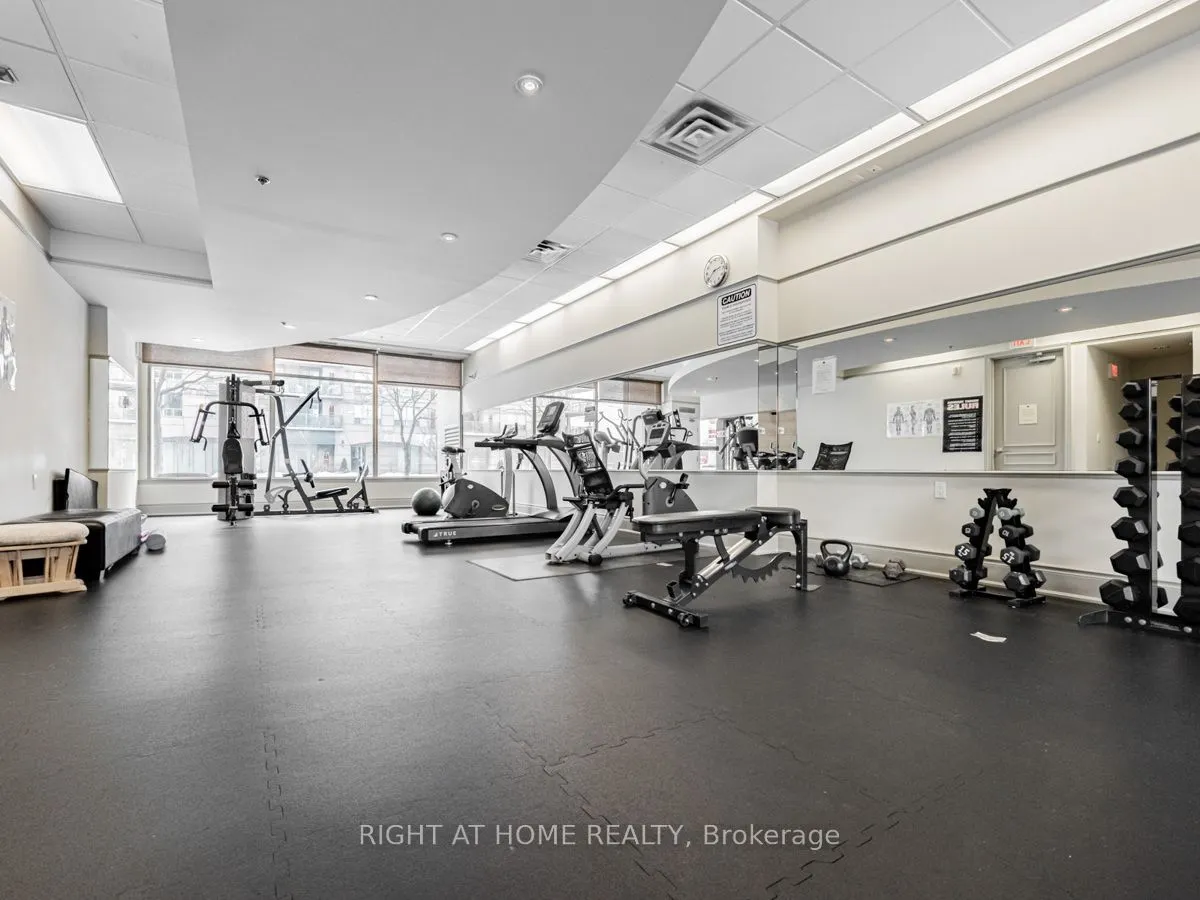 935 Sheppard Avenue W, #614