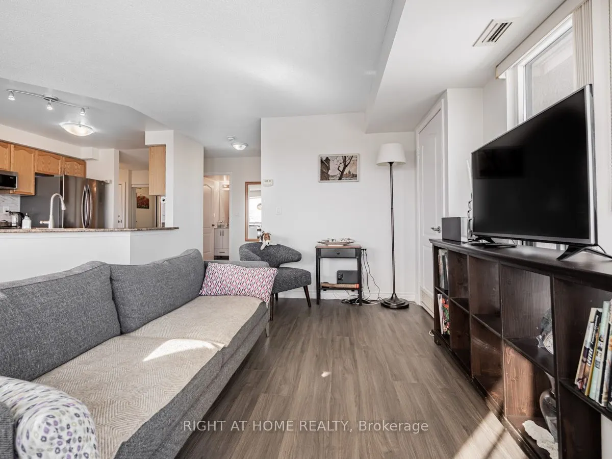 935 Sheppard Avenue W, #614