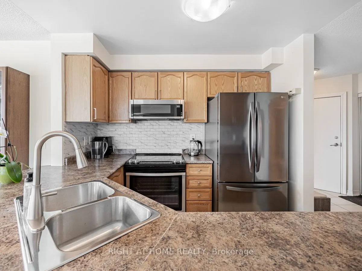935 Sheppard Avenue W, #614