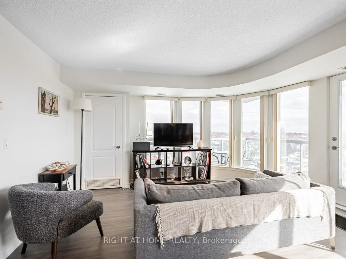 935 Sheppard Avenue W, #614