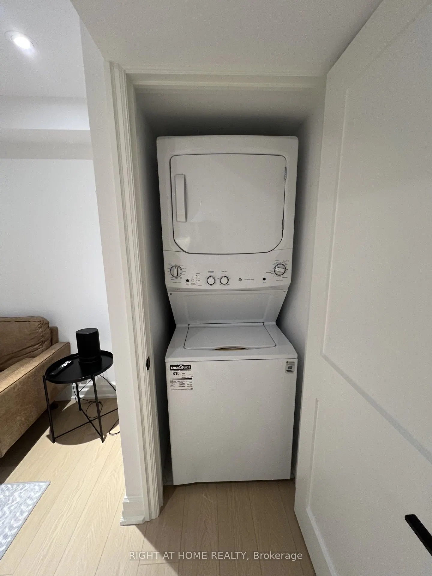 220 Honiton Street, #Lower Level Apartment