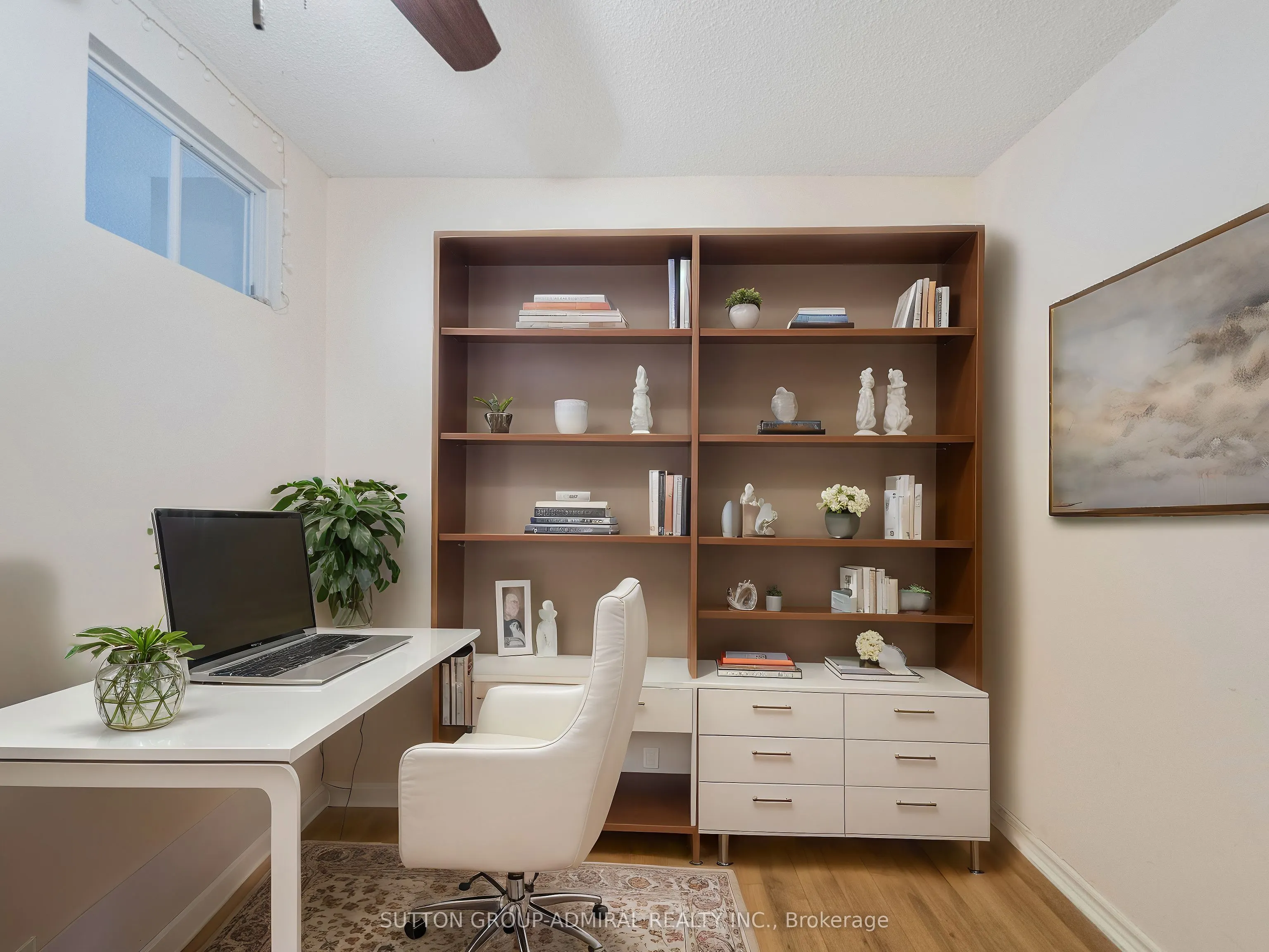 212 St George Street, #302
