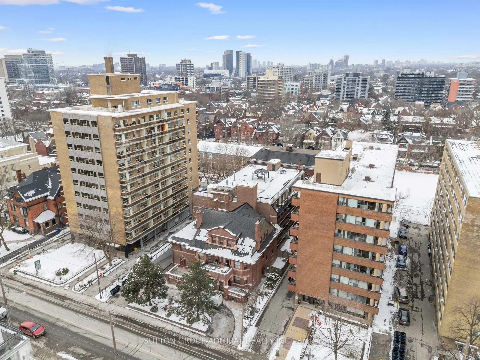 212 St George Street, #302
