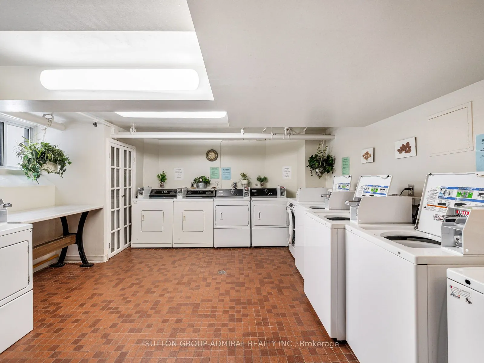 212 St George Street, #302