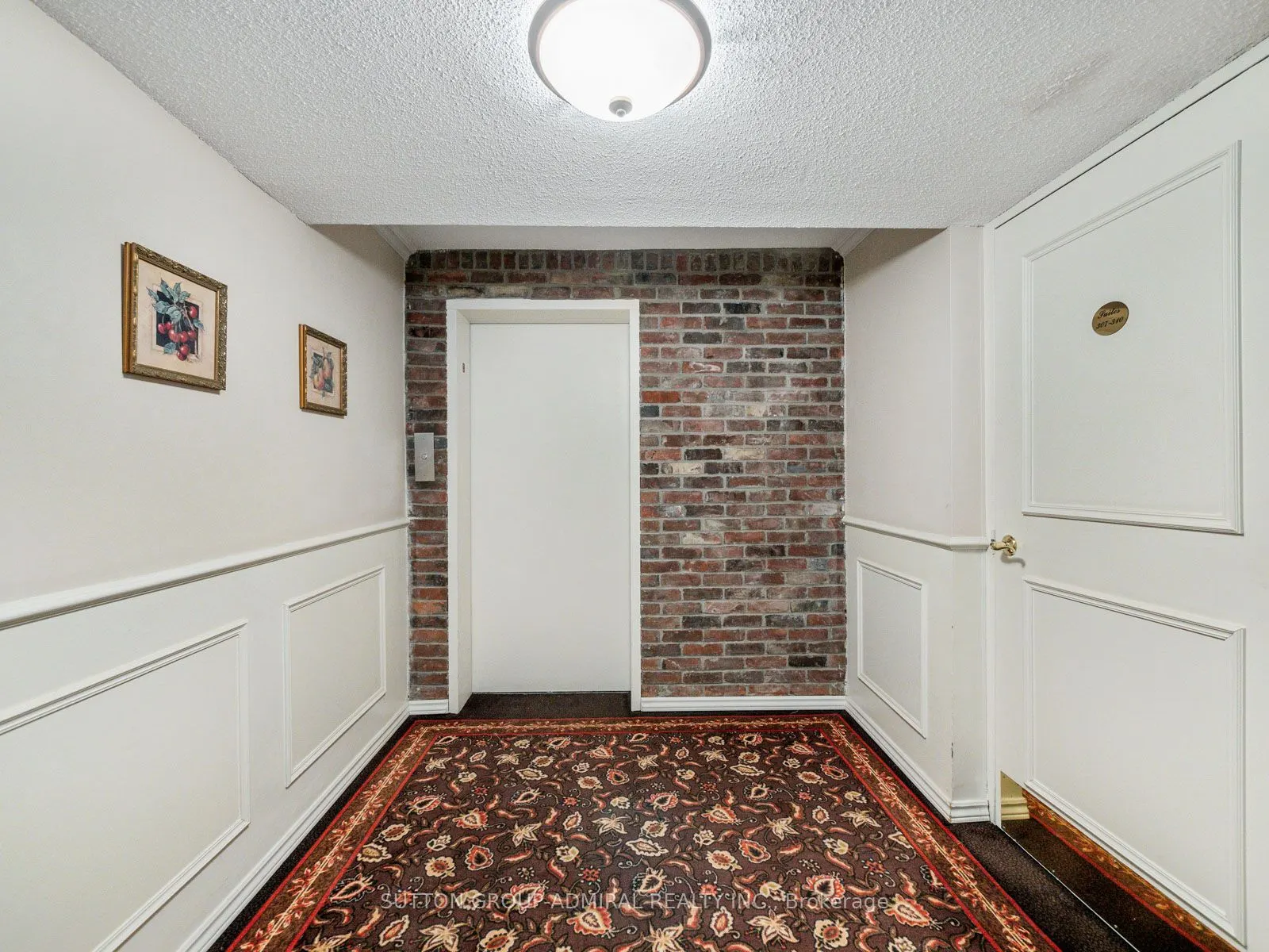 212 St George Street, #302