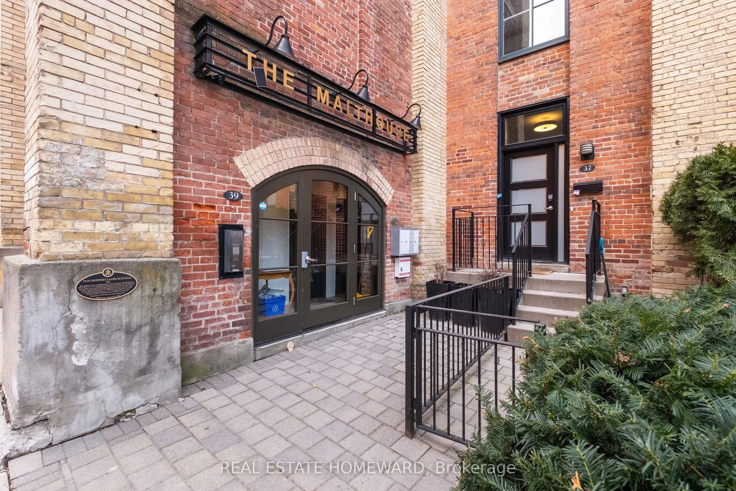 27 Old Brewery Lane, #10