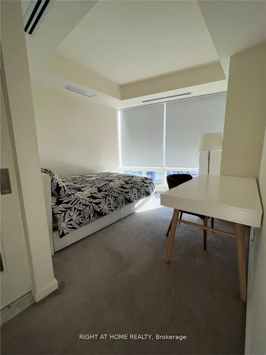180 University Avenue, #4102