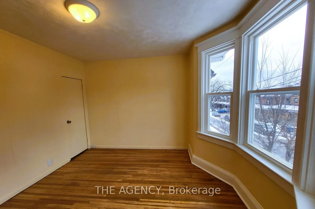 613 Delaware Avenue N, #Upper
