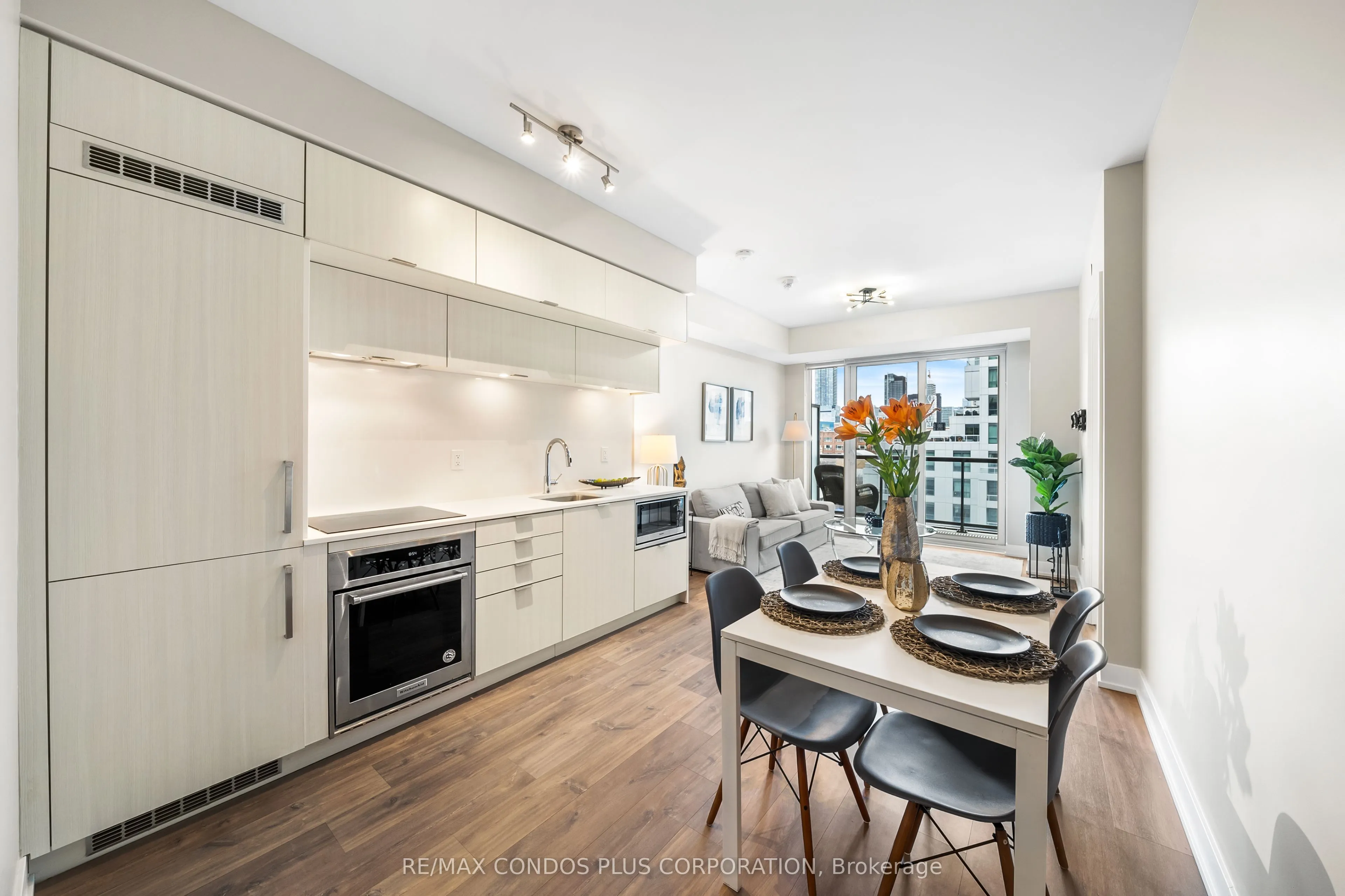 80 Vanauley Street, #511
