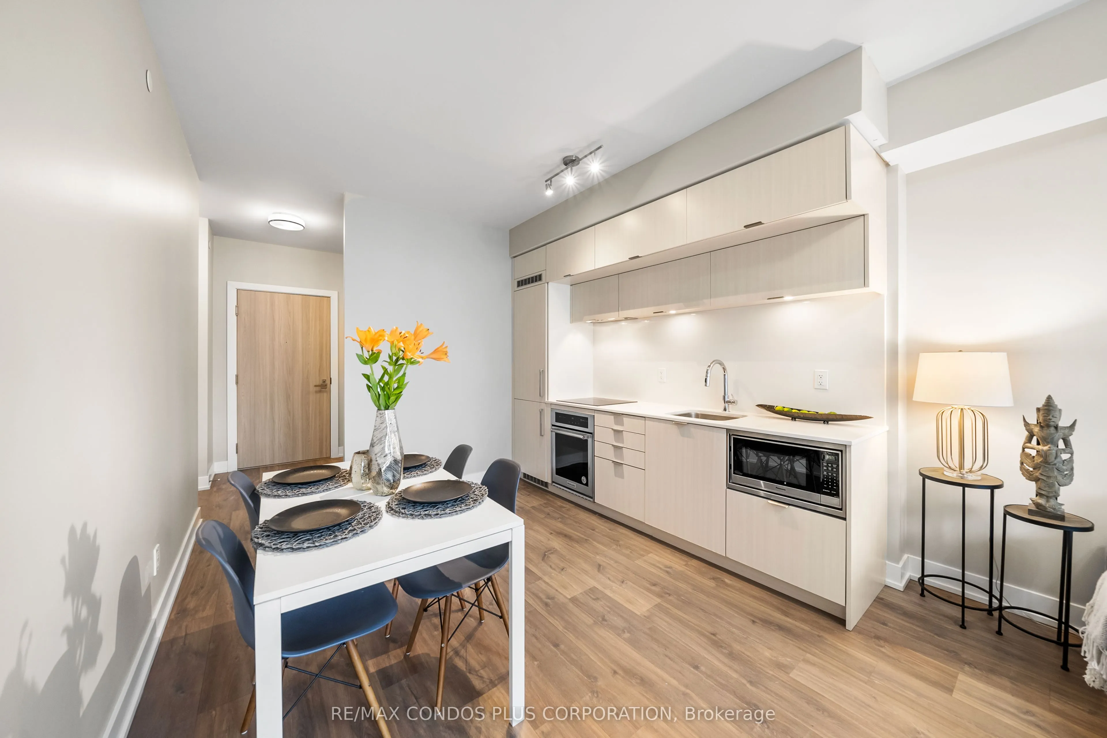80 Vanauley Street, #511