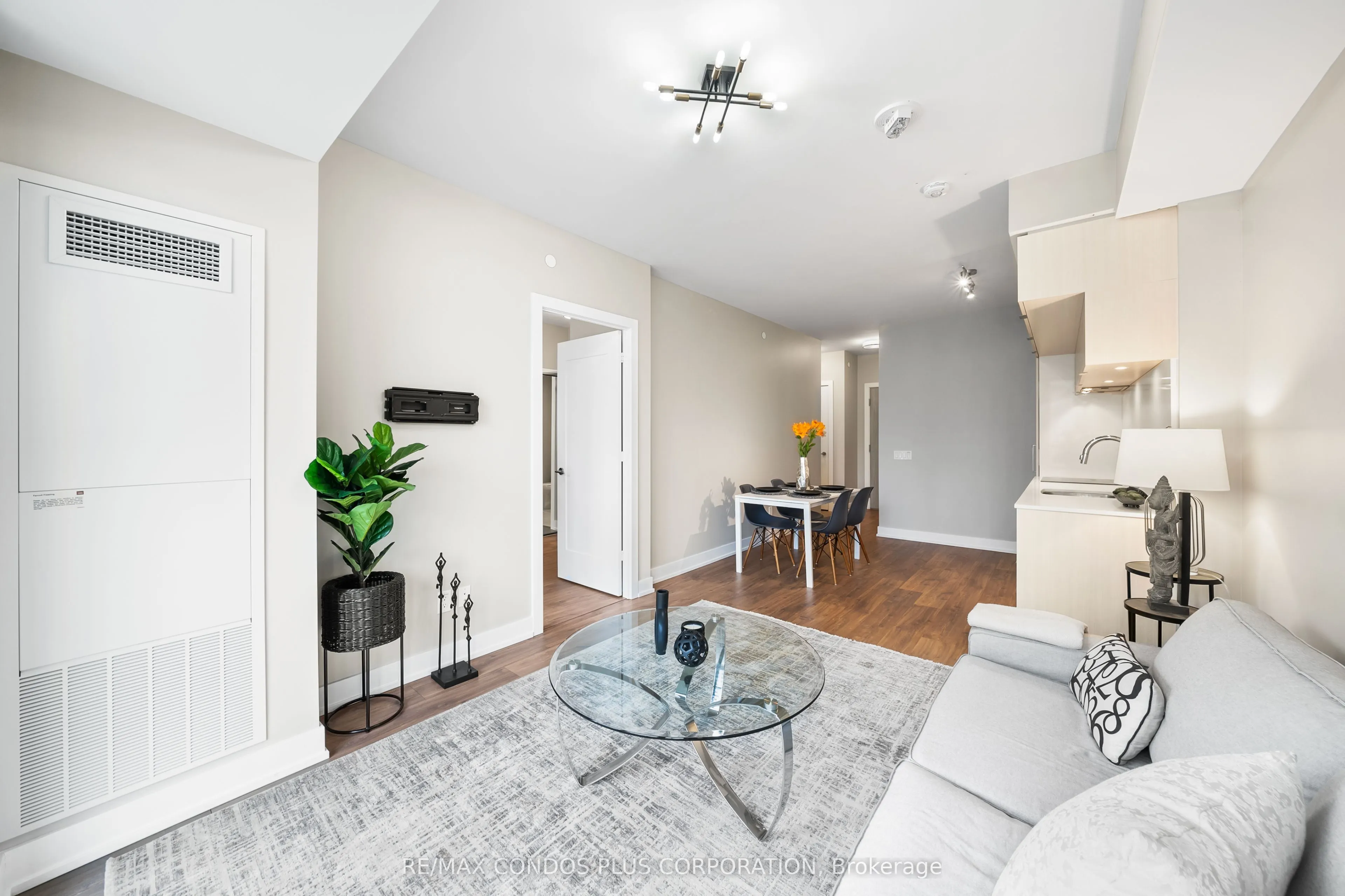 80 Vanauley Street, #511