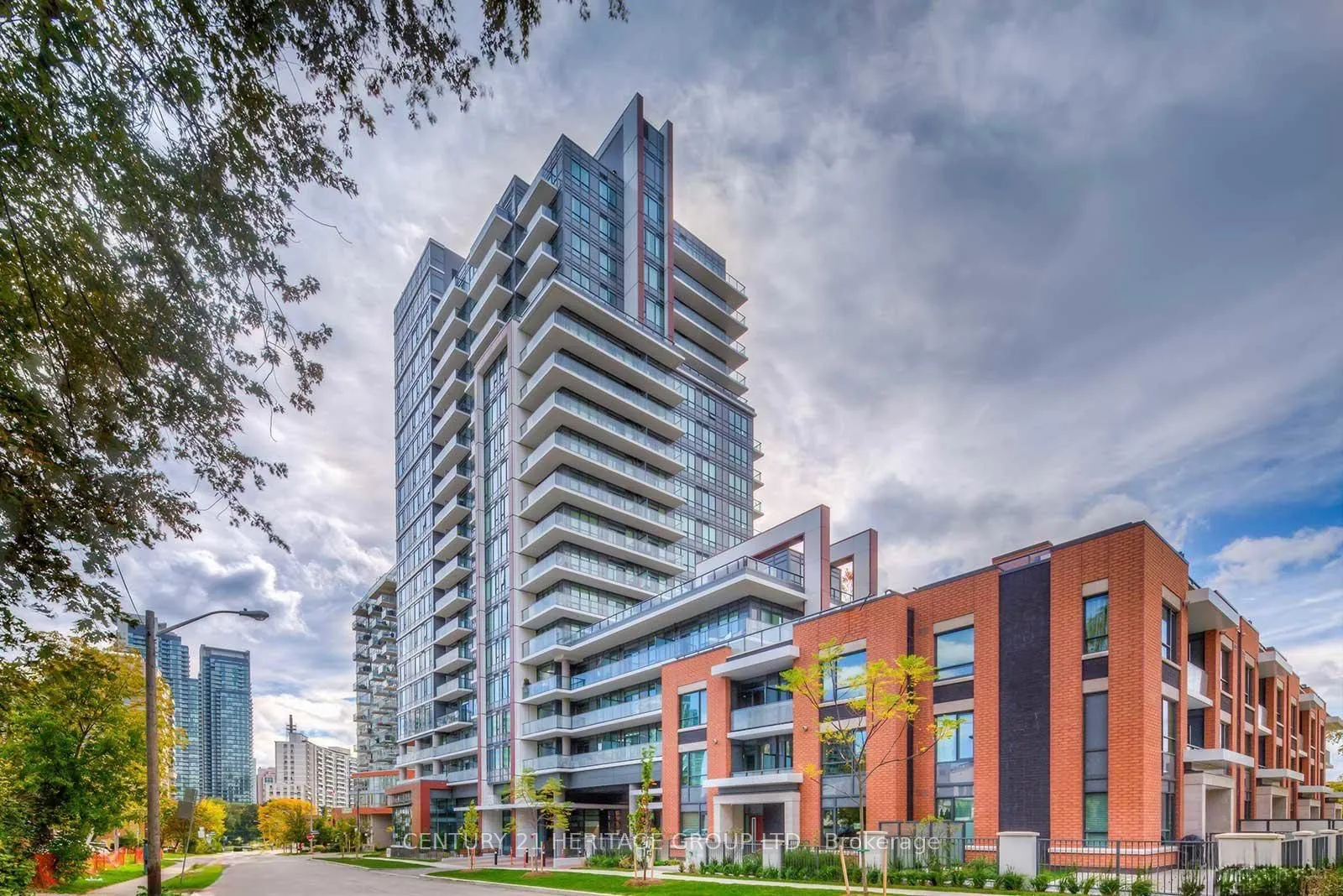 68 Canterbury Place, #1802