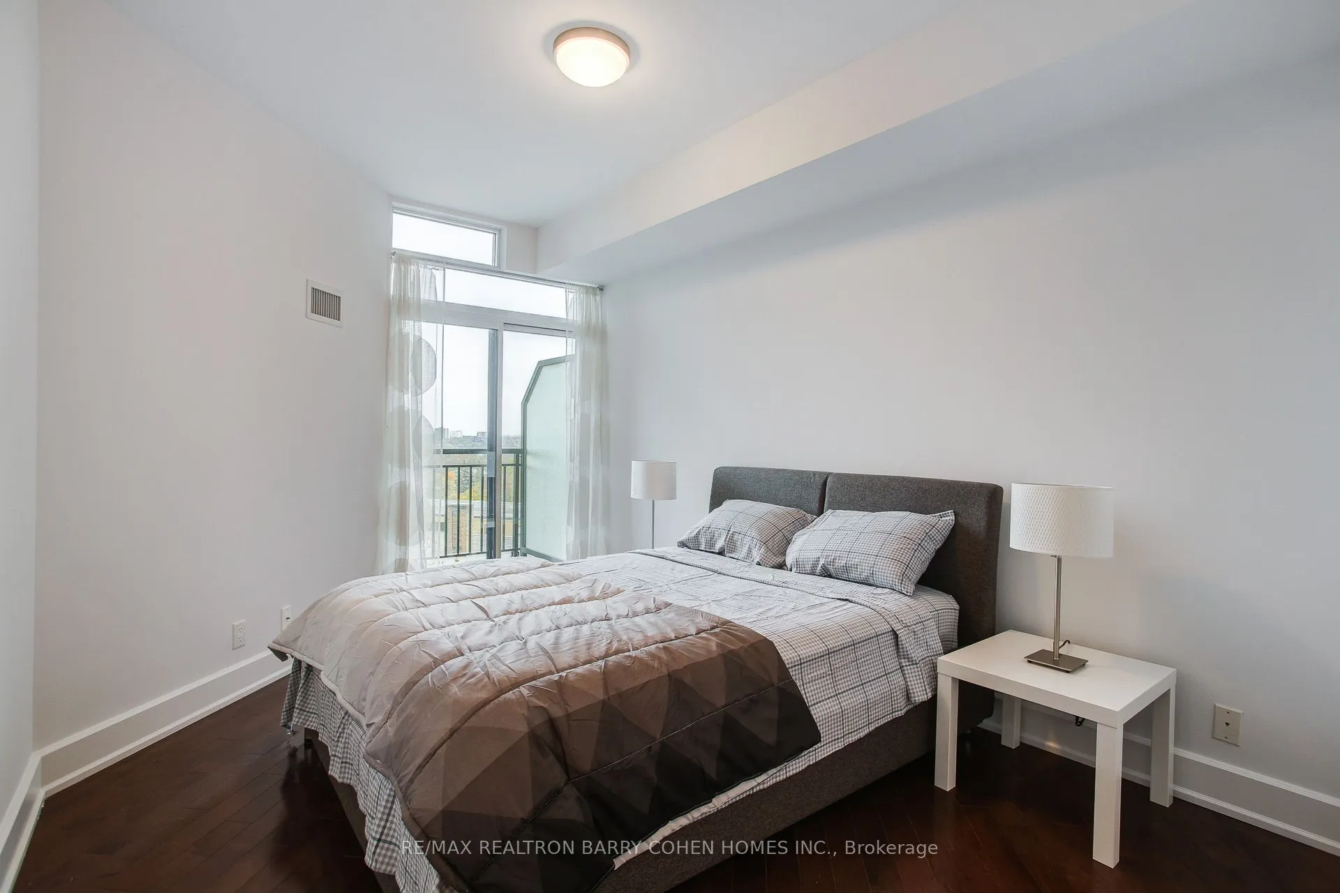 676 Sheppard Avenue E, #616