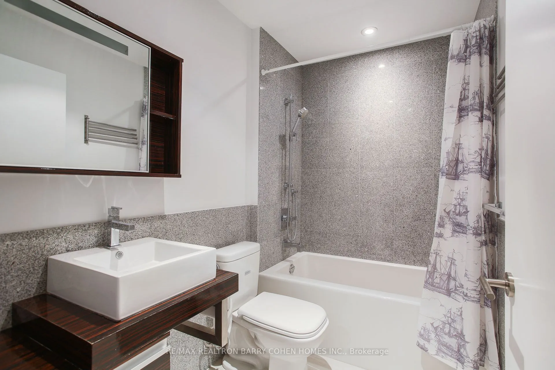 676 Sheppard Avenue E, #616