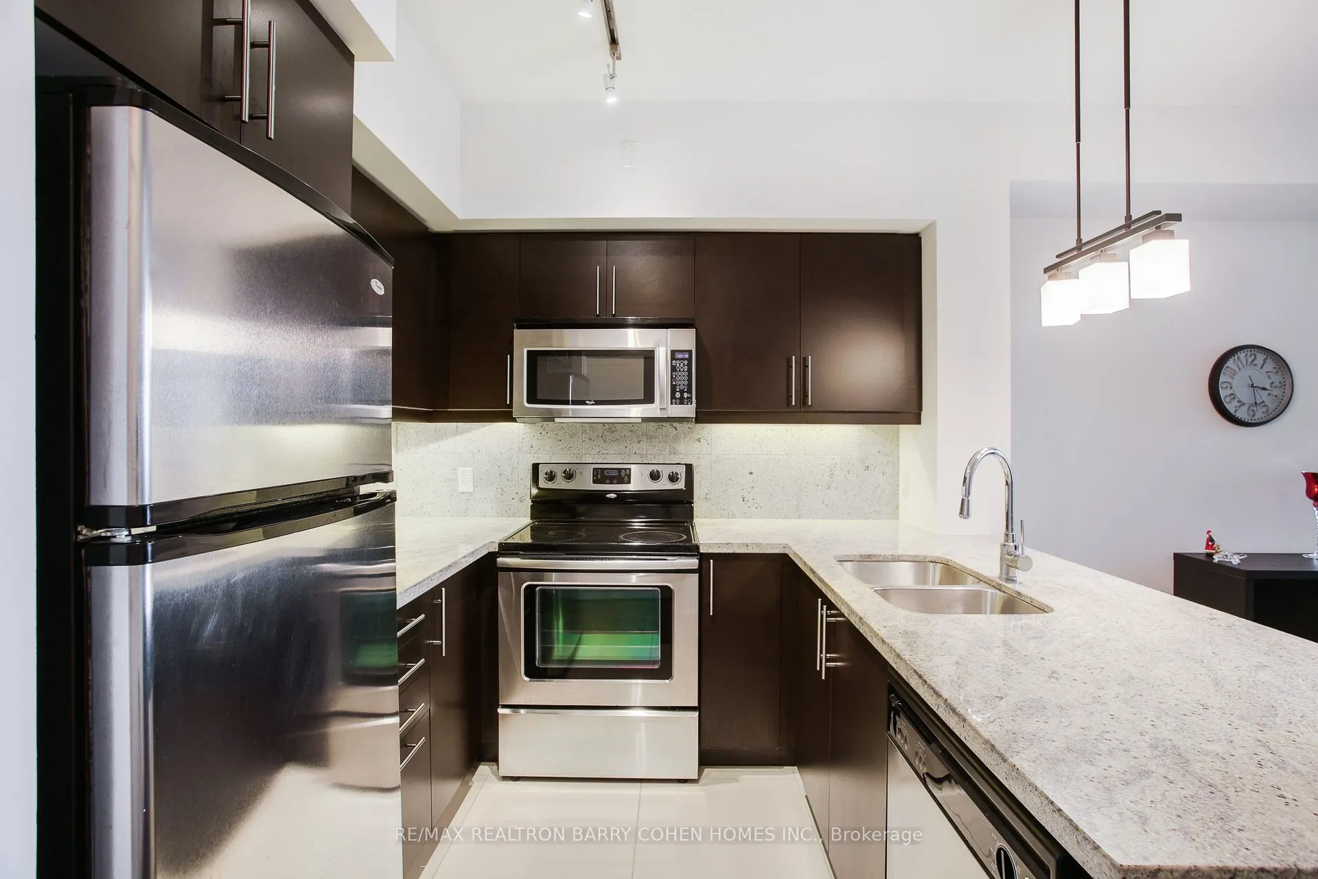 676 Sheppard Avenue E, #616