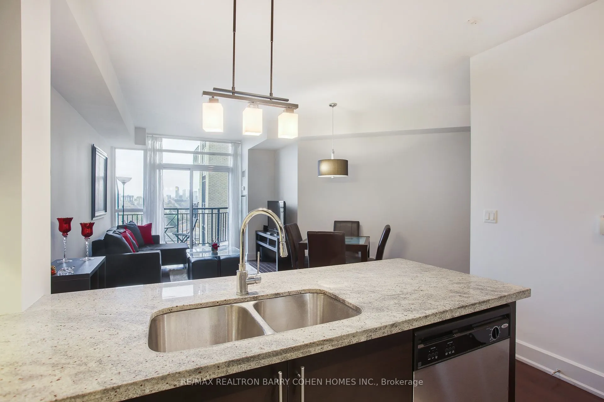 676 Sheppard Avenue E, #616