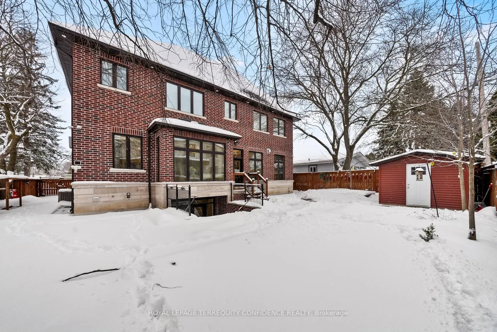 193 Brookbanks Drive