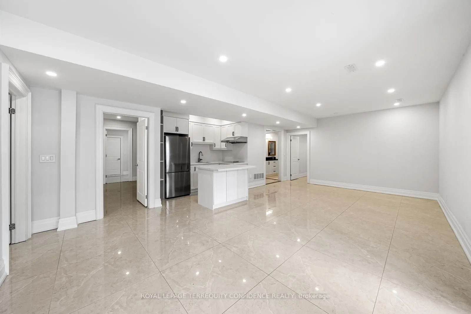 193 Brookbanks Drive
